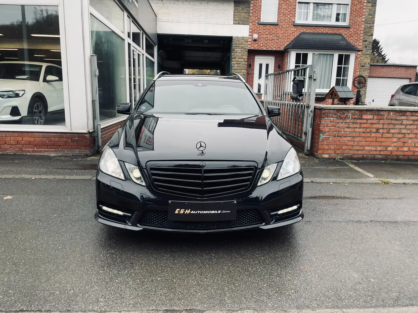 Mercedes-Benz E 200 CDI Pack AMG Avantgarde Noir - 2