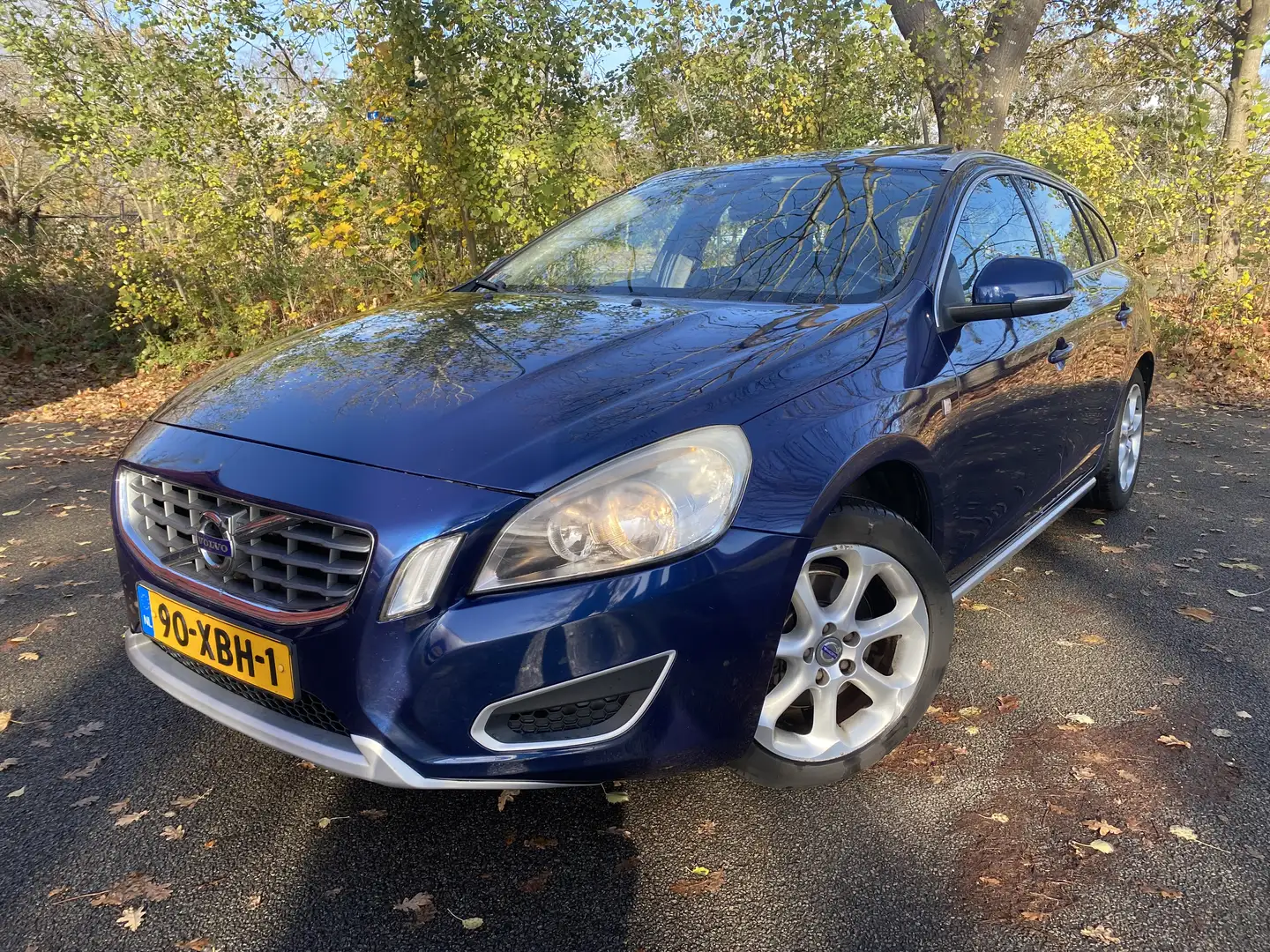 Volvo V60 1.6 T3 Ocean Race Blauw - 1