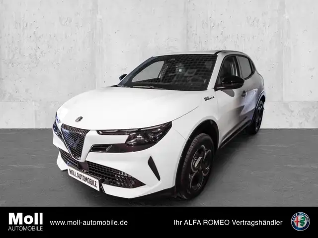 Alfa Romeo Junior main image
