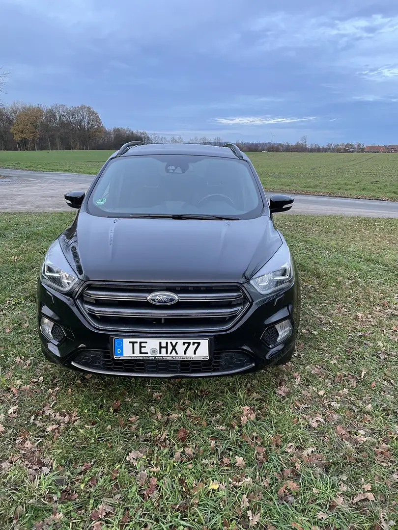 Ford Kuga ST-Line Schwarz - 1