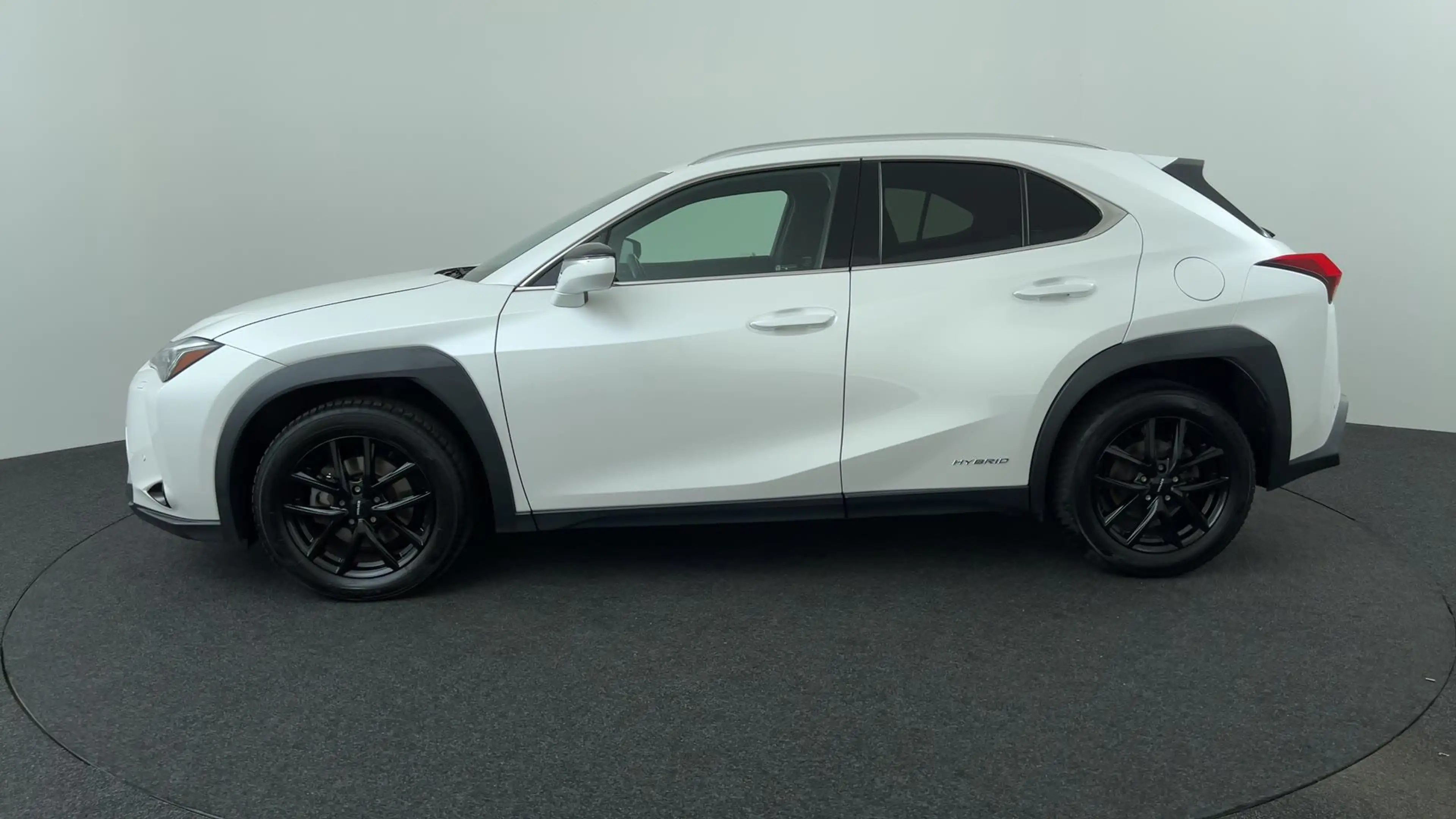 Lexus UX 250h Business Line — photo 2