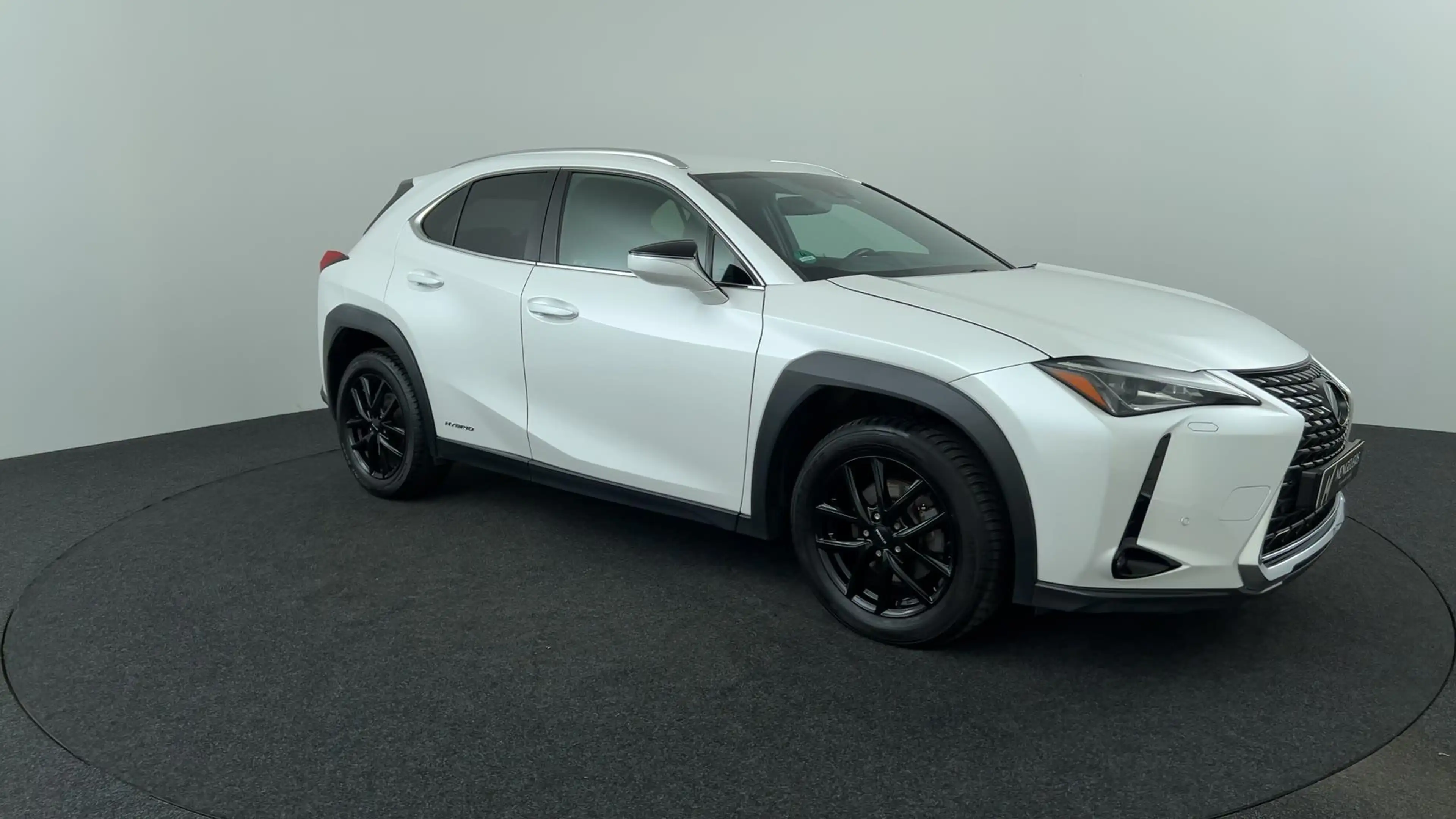 Lexus UX 250h Business Line — photo 7