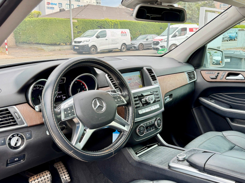 Mercedes-Benz ML 350 *NightVision*Cam*Nav*Bi-Xen*GsDh*Ahk*Memor — photo 9