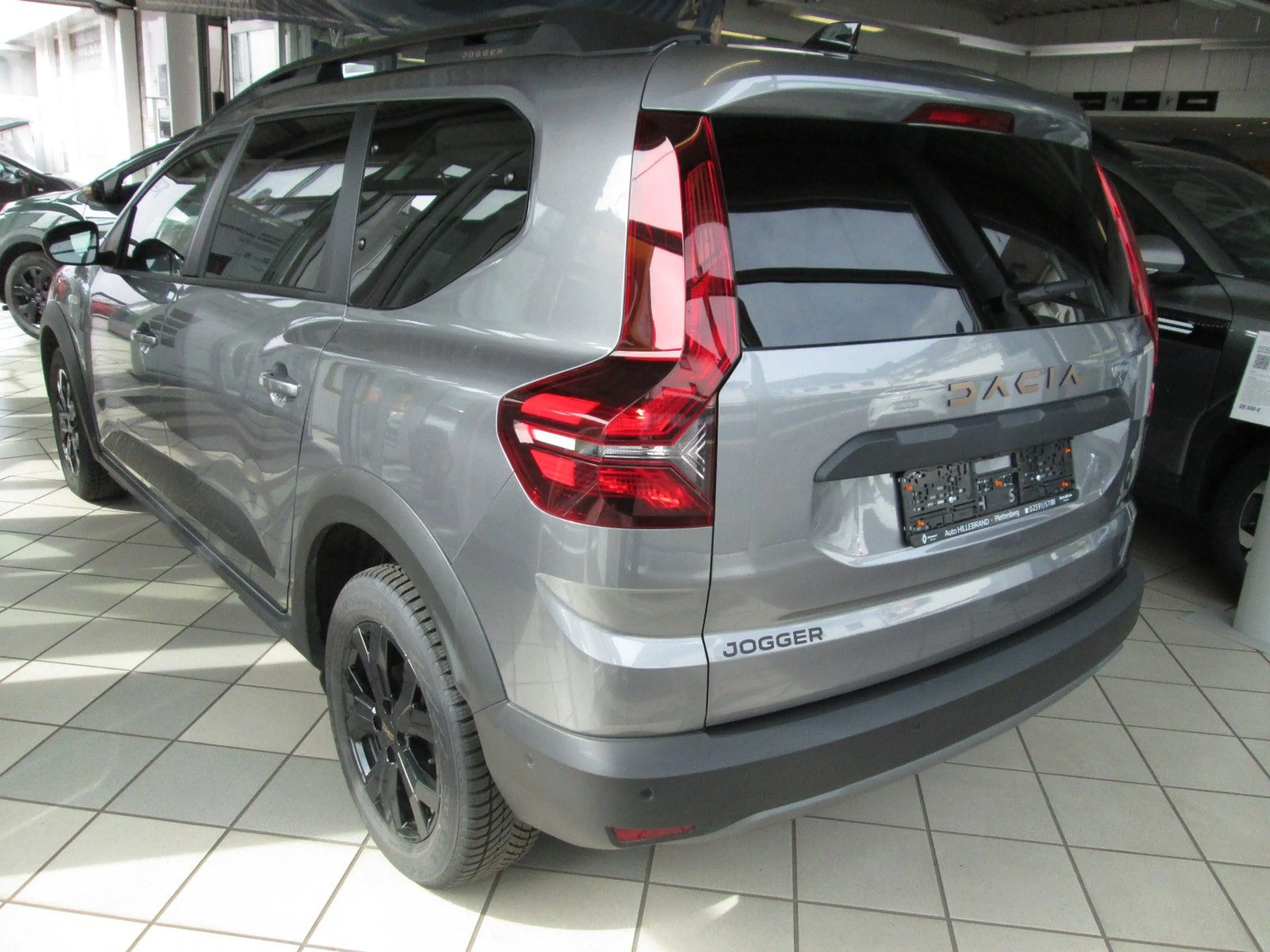 Dacia Jogger Extreme*KLIMAAUTOM*RÜCKFAHRKAMERA*7 SITZE — photo 3