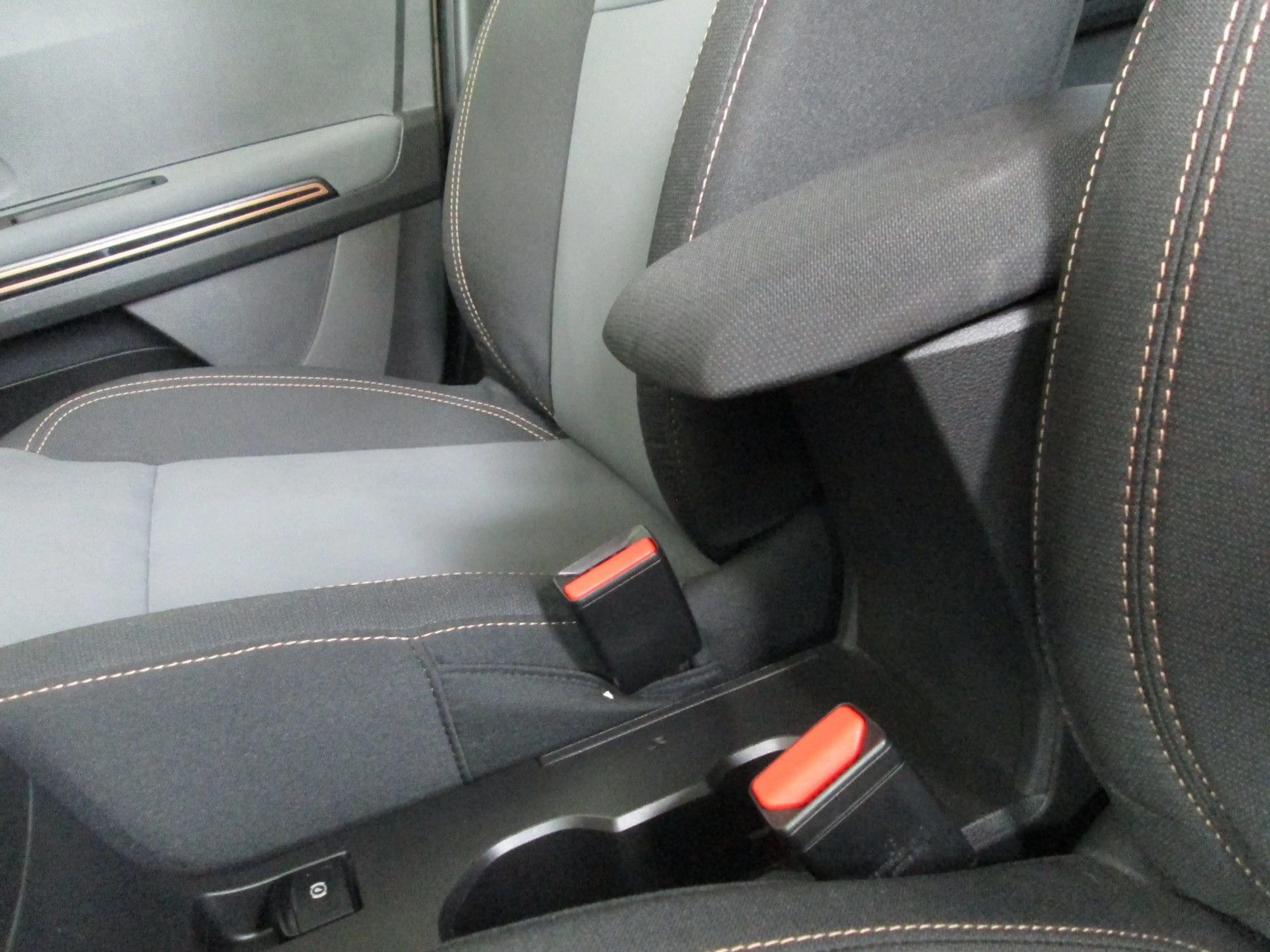 Dacia Jogger Extreme*KLIMAAUTOM*RÜCKFAHRKAMERA*7 SITZE — photo 23