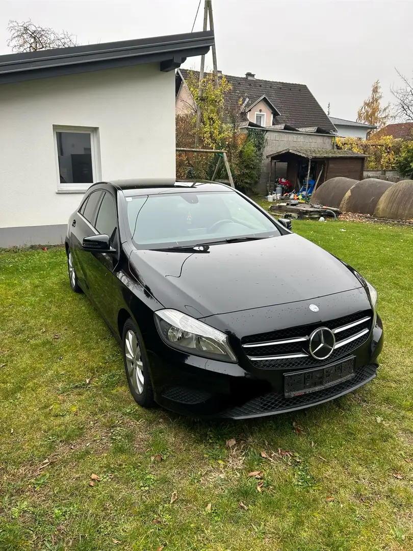 Mercedes-Benz A 180 7G-DCT - 1
