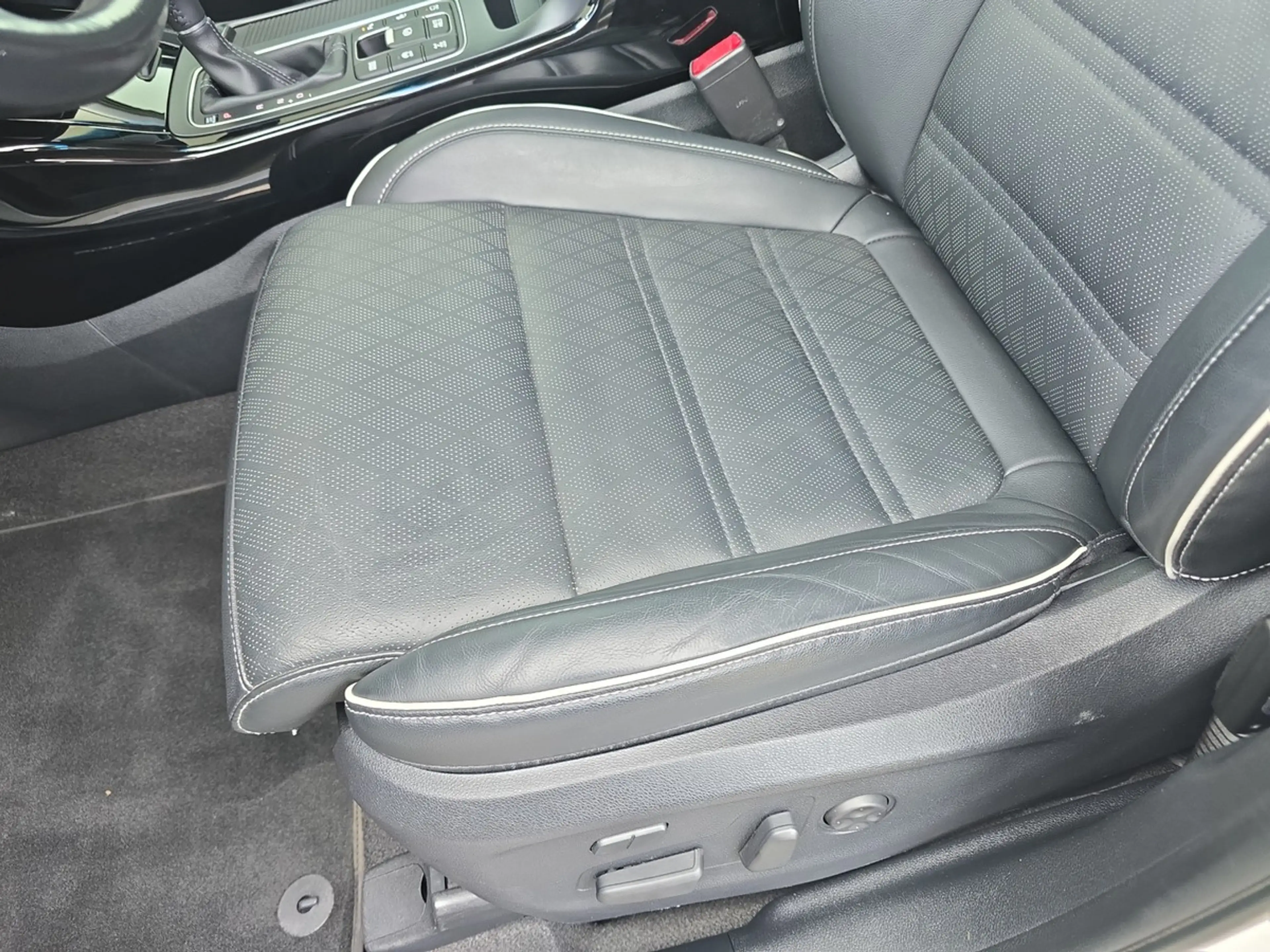 Kia Sorento 2.2 CRDi 4WD Aut. GT Line+Leder+Pano+ACC+LED+HUD+N — photo 8