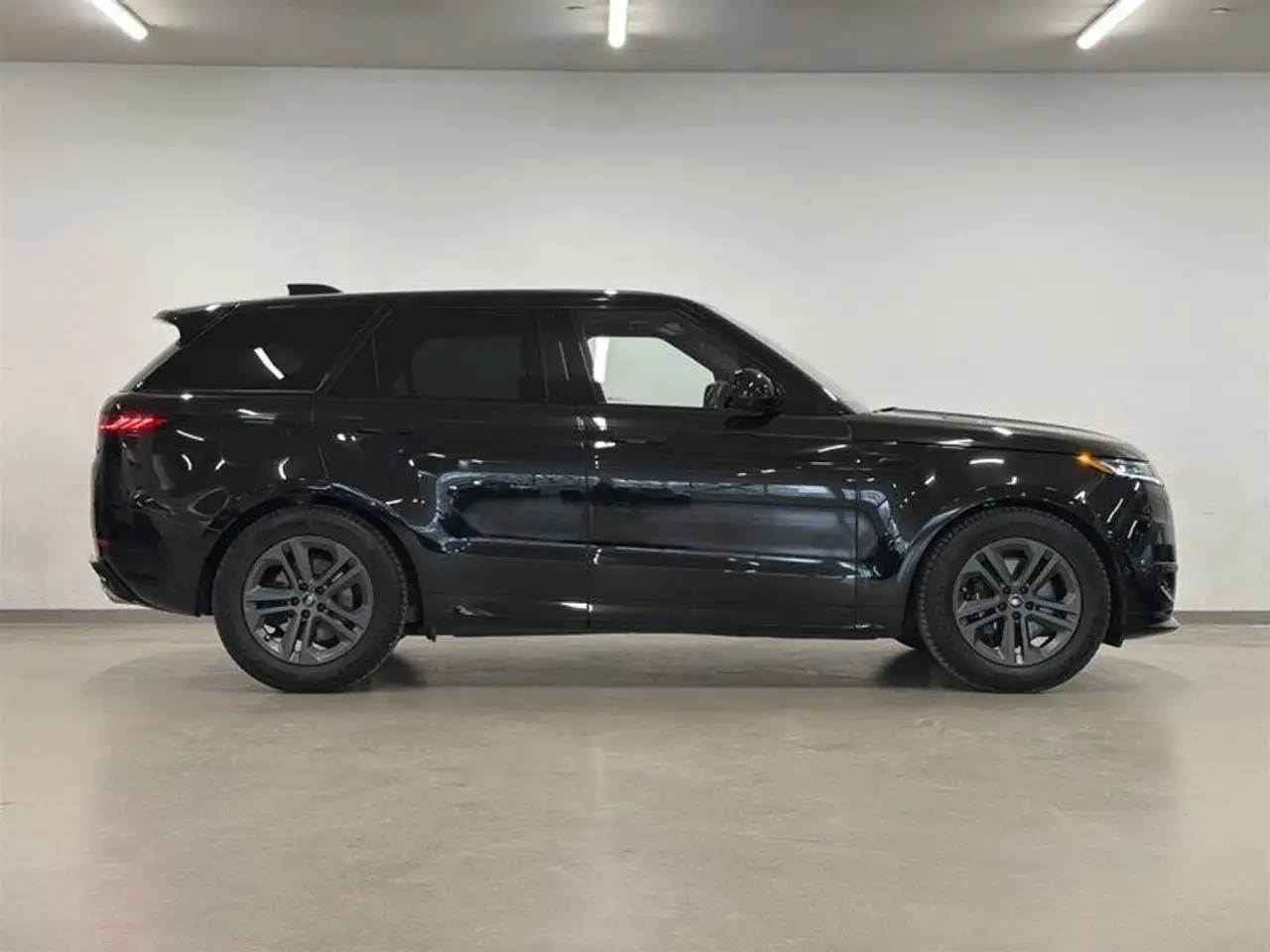 Land Rover Range Rover Sport снимка Land Rover Range Rover Sport
