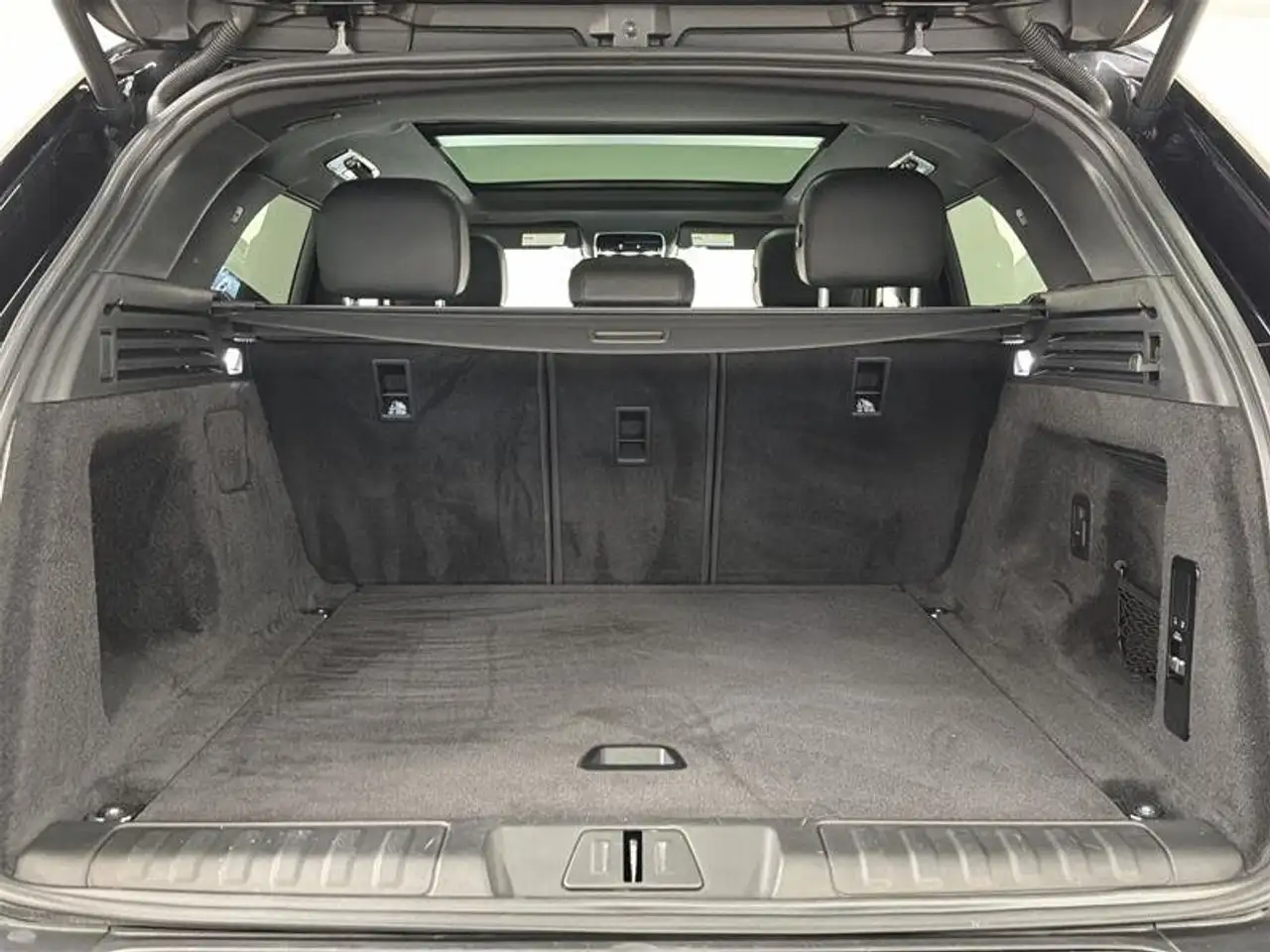 Land Rover Range Rover Sport снимка Land Rover Range Rover Sport