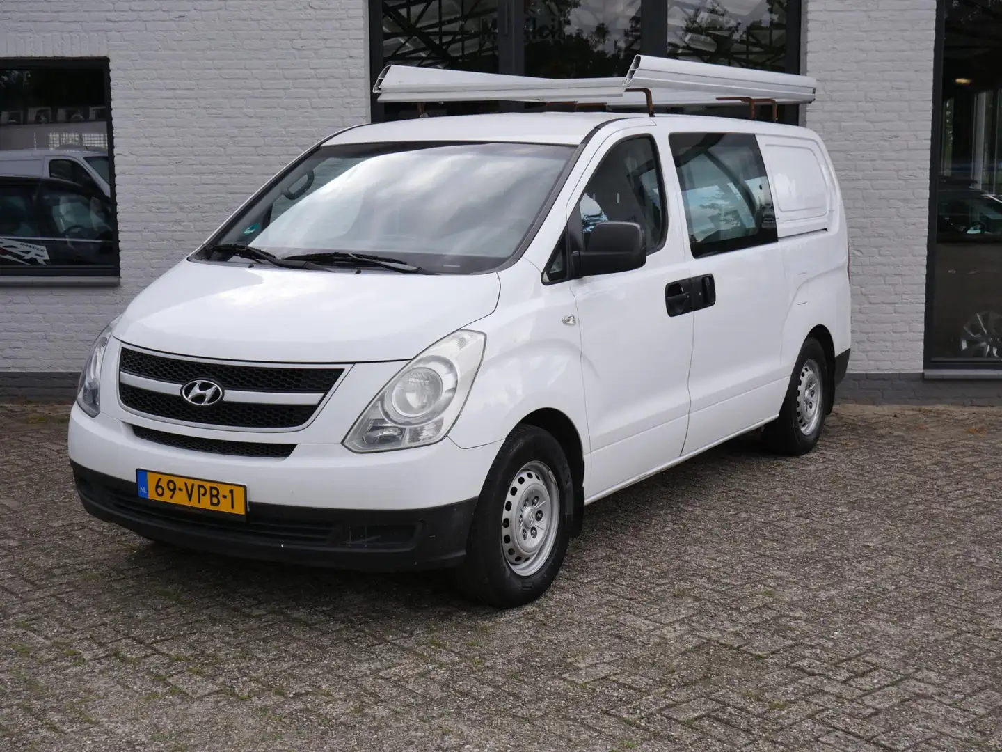 Hyundai H 300 2.5 CRDi Active Dubbele Cabine 6 zit plaatsen Bílá - 1