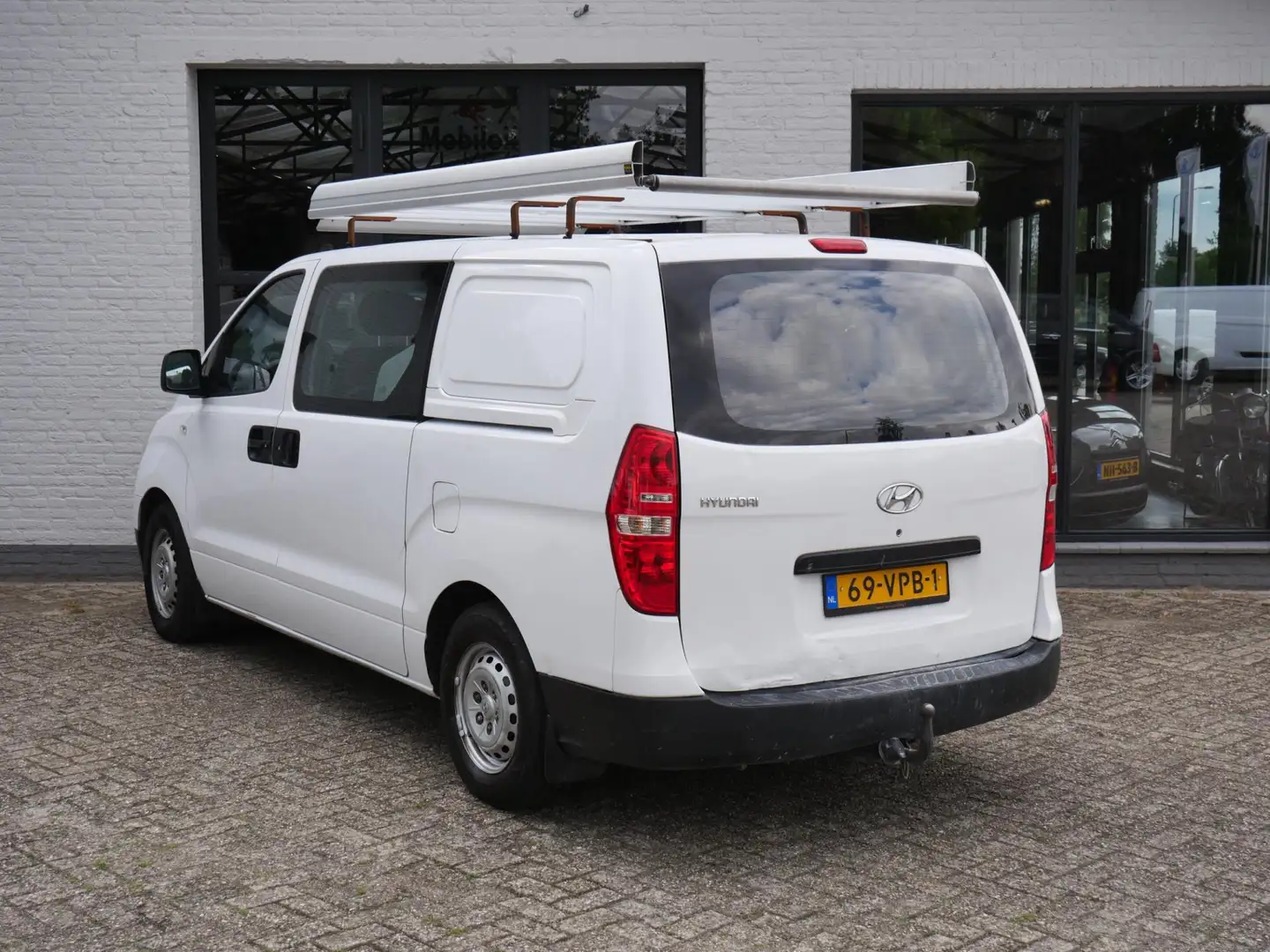 Hyundai H 300 2.5 CRDi Active Dubbele Cabine 6 zit plaatsen Bílá - 2