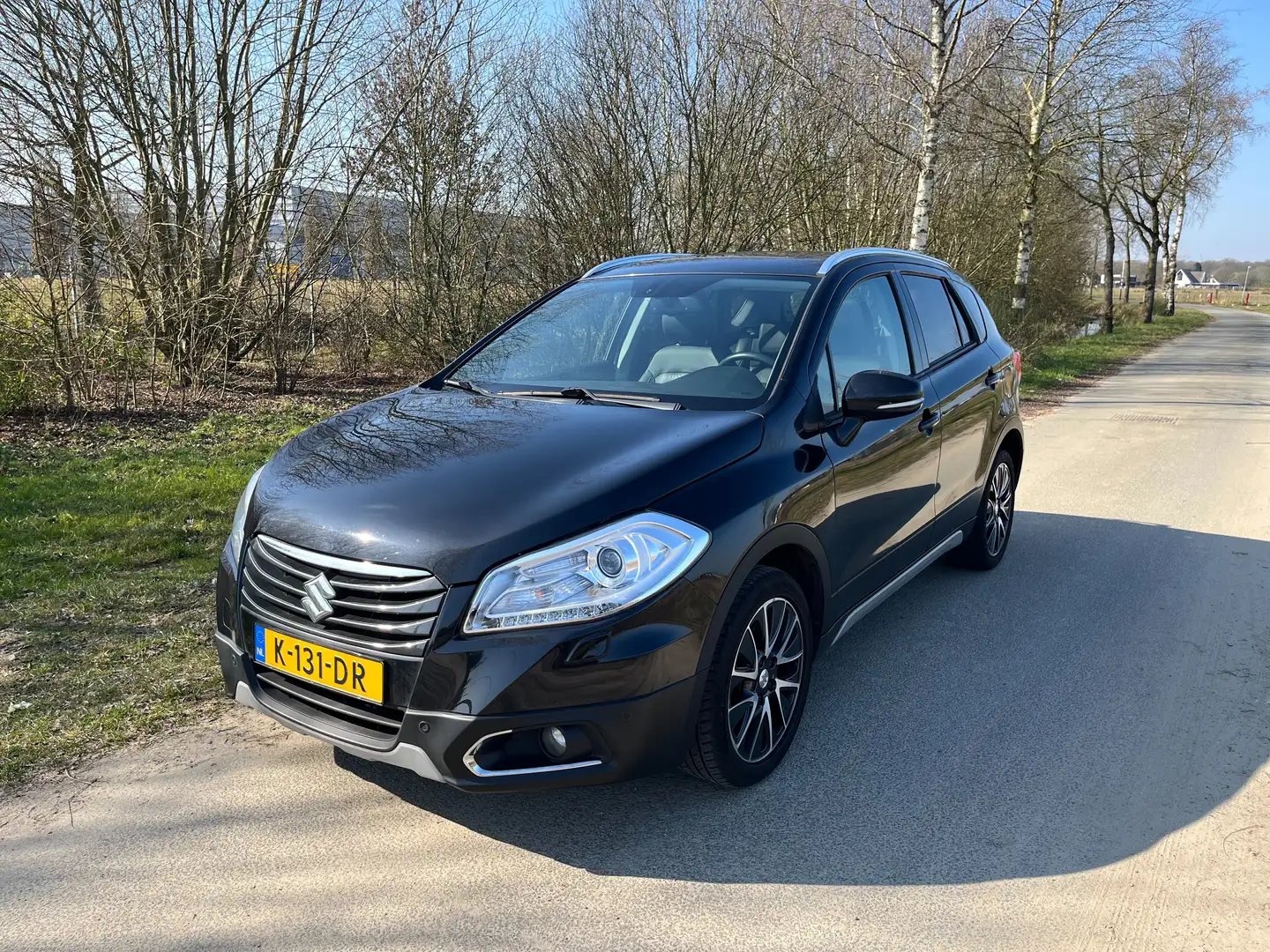 Suzuki SX4 S-Cross SX4 S-Cross 1.6 High Ex. AllGrip Automaat 4x4 Černá - 1