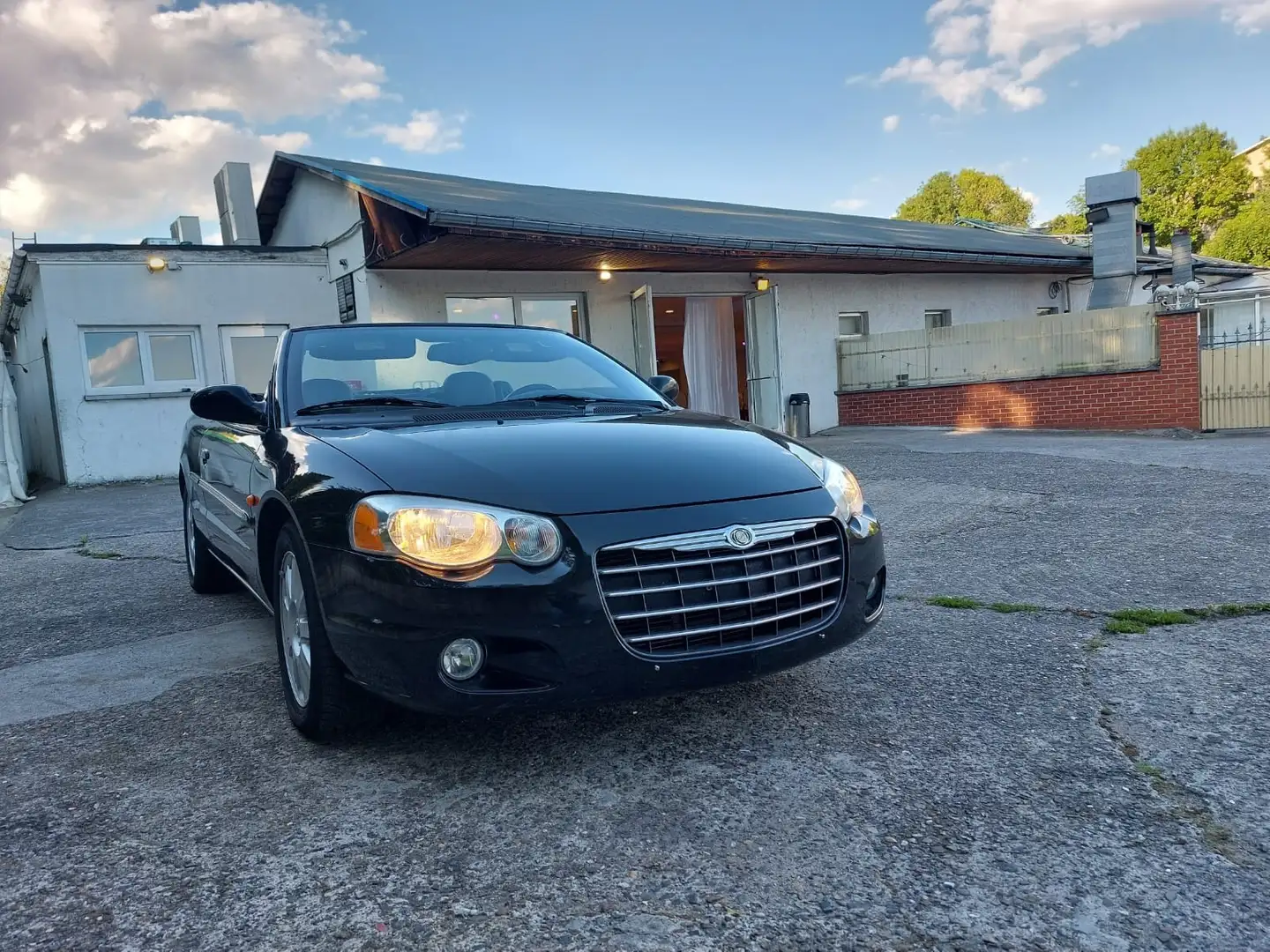 Chrysler Sebring 2.0 Touring 104 kw  (141 ps ] 1er propreté. GSM 04 Czarny - 1