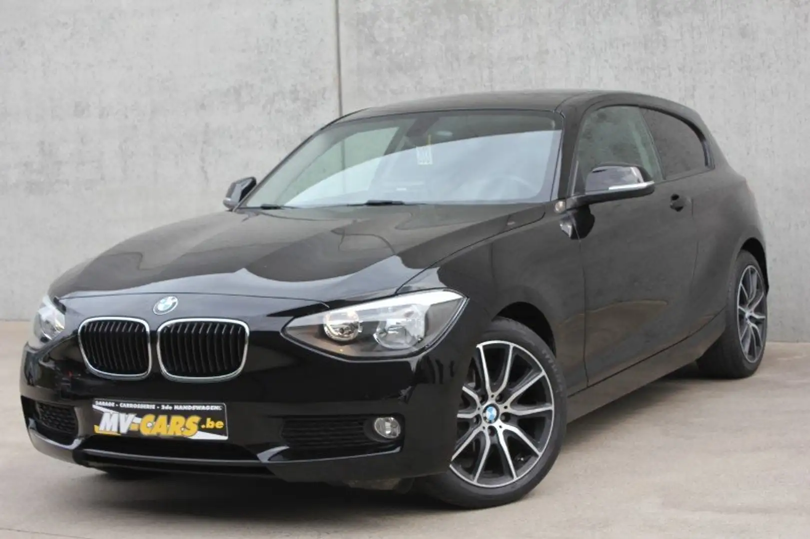 BMW 114 BMW 114i/ Pdc/Multistuur/Carplay-Blue tooth Noir - 2
