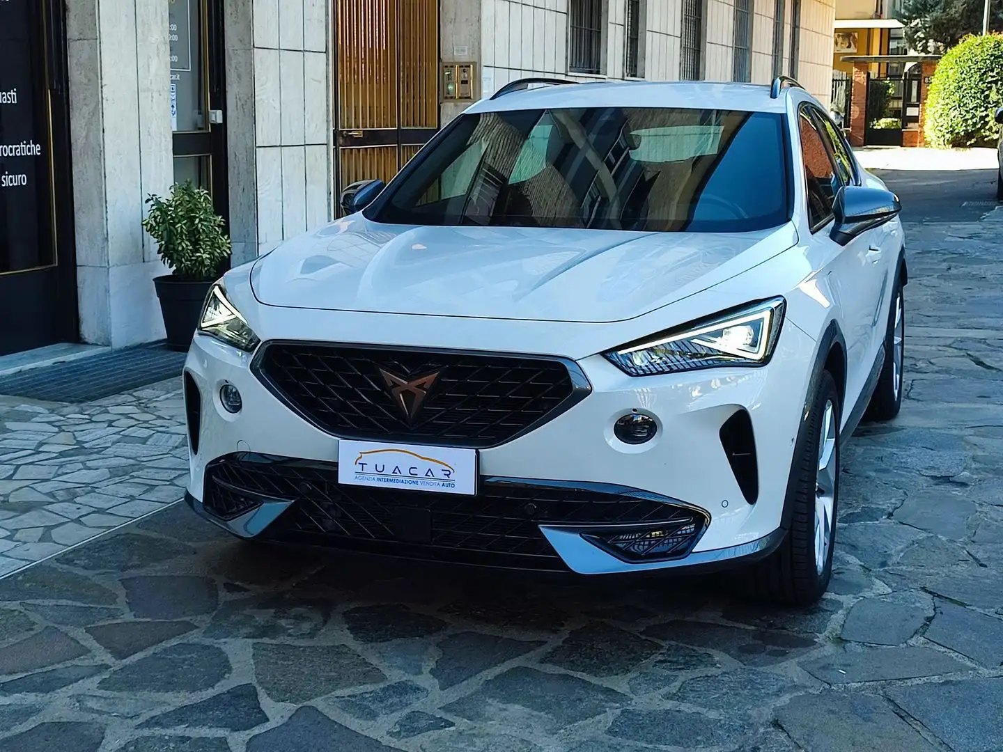 CUPRA Formentor 1.4 e-HYBRID PHEV Impulse DSG Blanc - 2