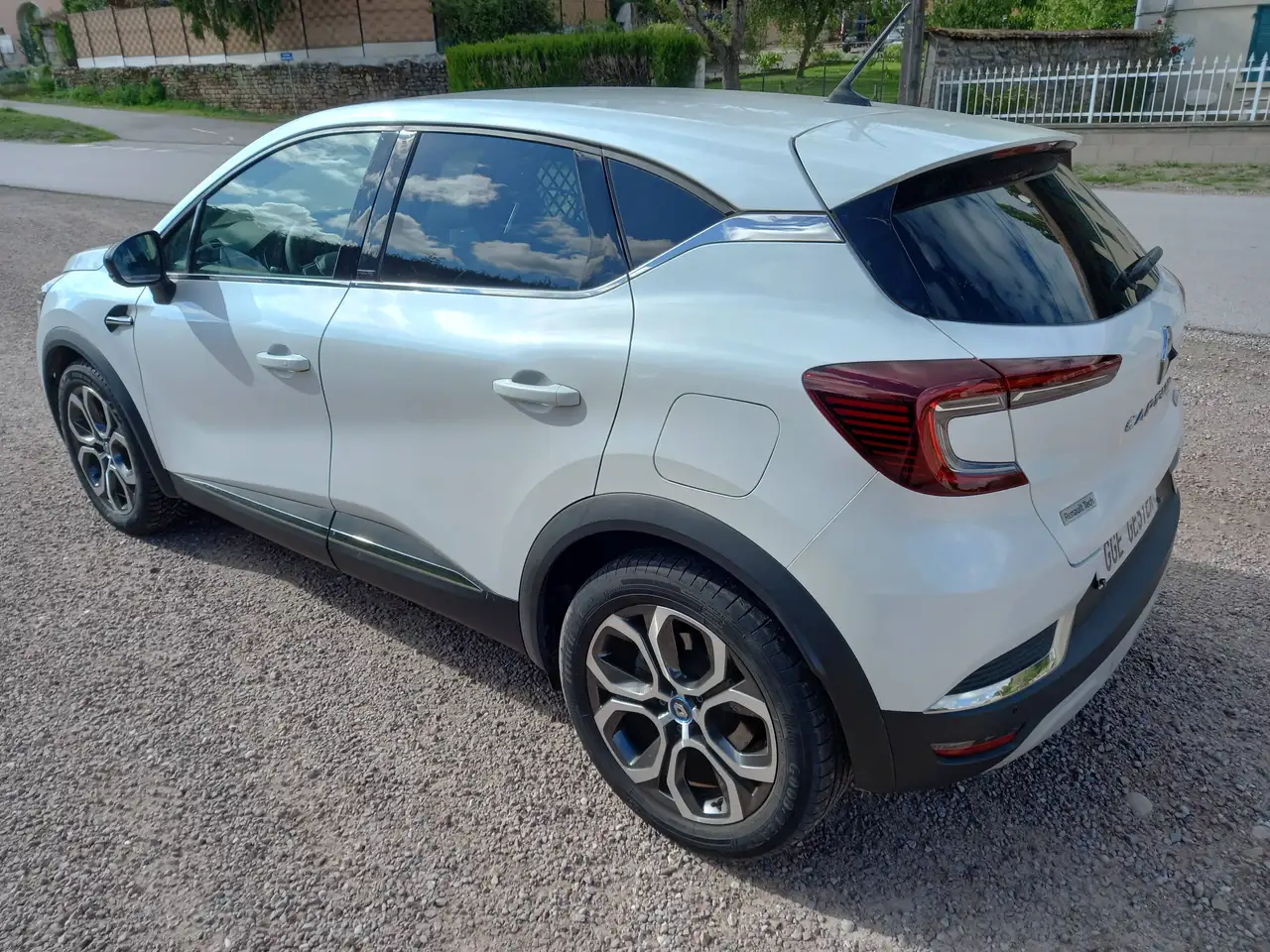 Renault Captur — photo 4