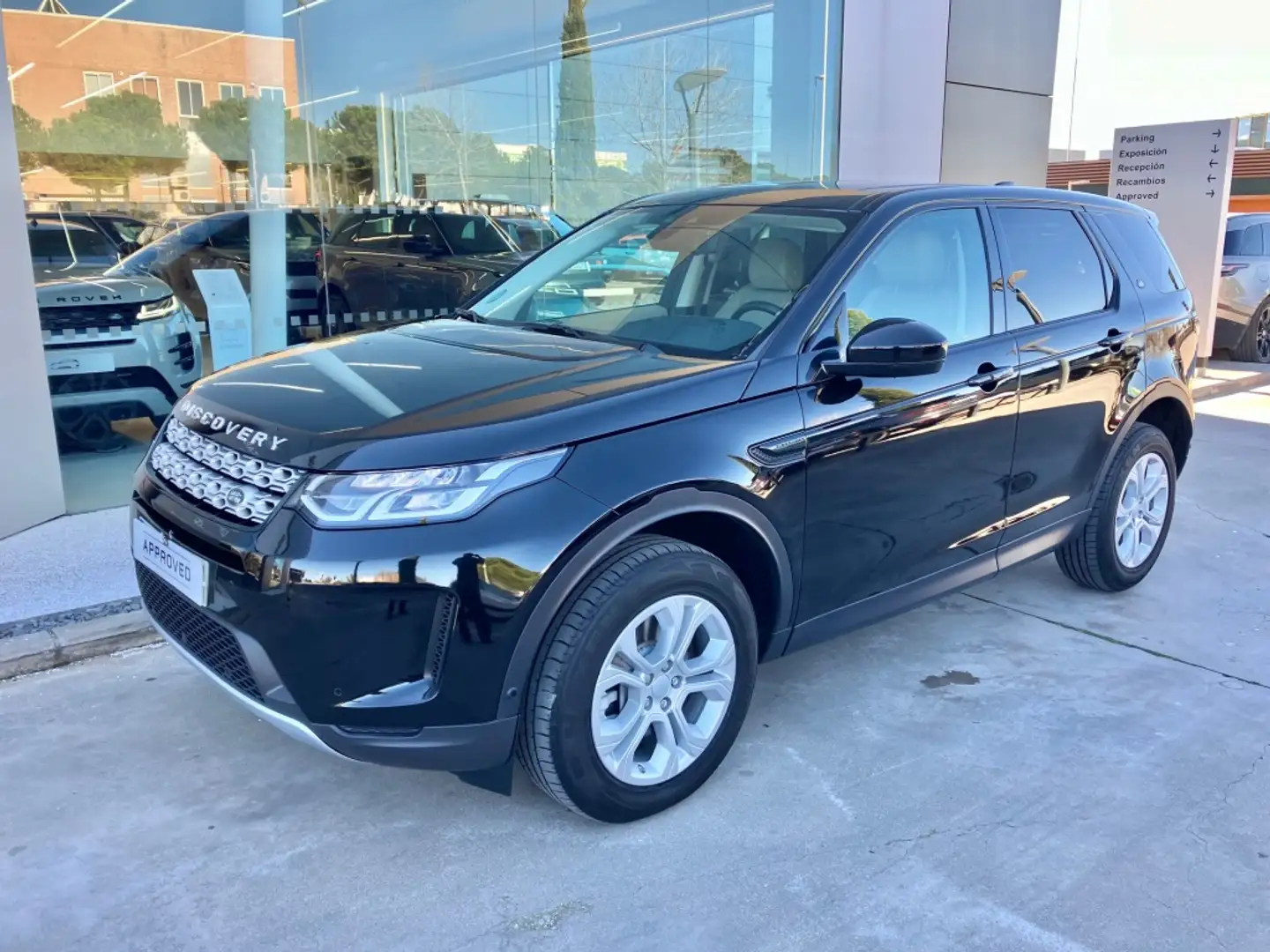 Land Rover Discovery Sport 2.0D I4 L.Flw S AWD Auto 150 Nero - 2