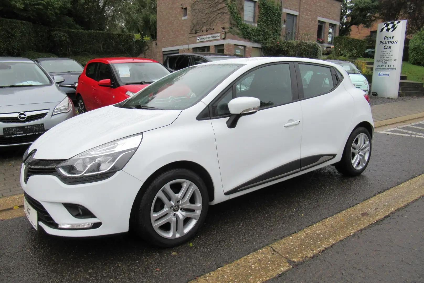 Renault Clio moteur à chaine de distribution FULL OPTIONS Blanc - 1