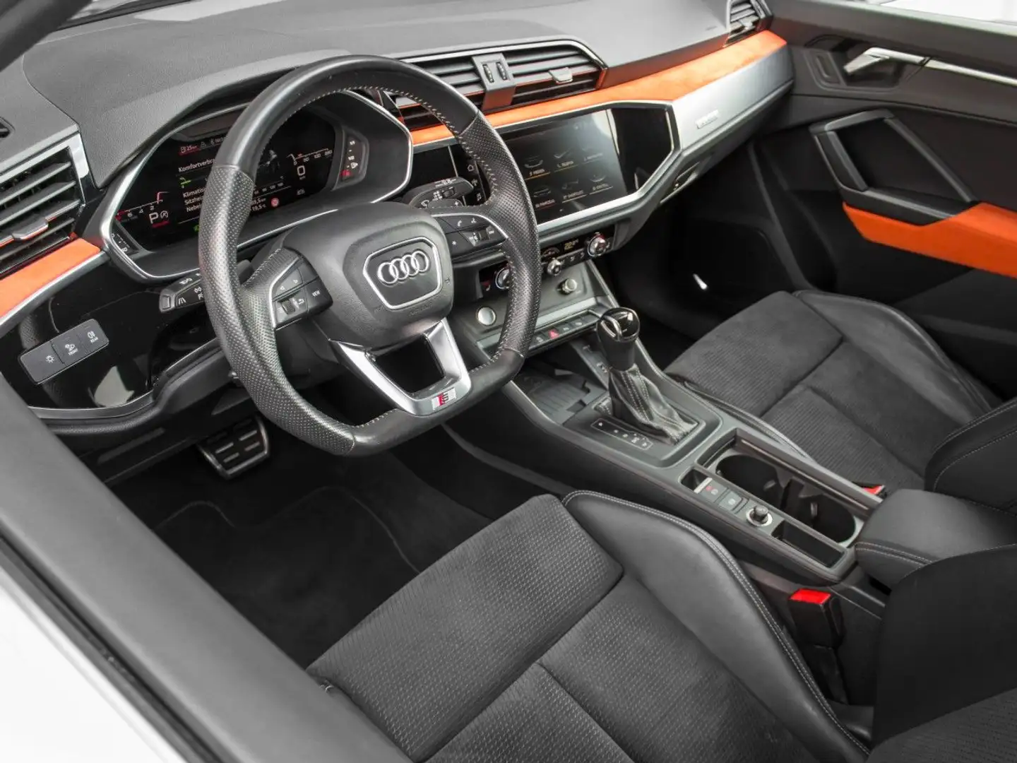 Audi Q3 40 TFSI quattro S line *LED*NAV*APP*B&O* Weiß - 2