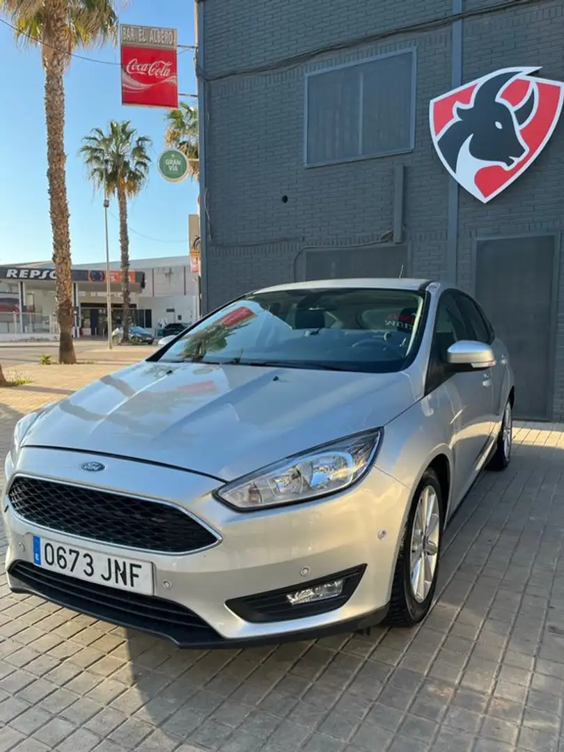 Ford Focus Sportbreak 1.5 Ecoblue ST-Line 120 Aut. Gris - 1