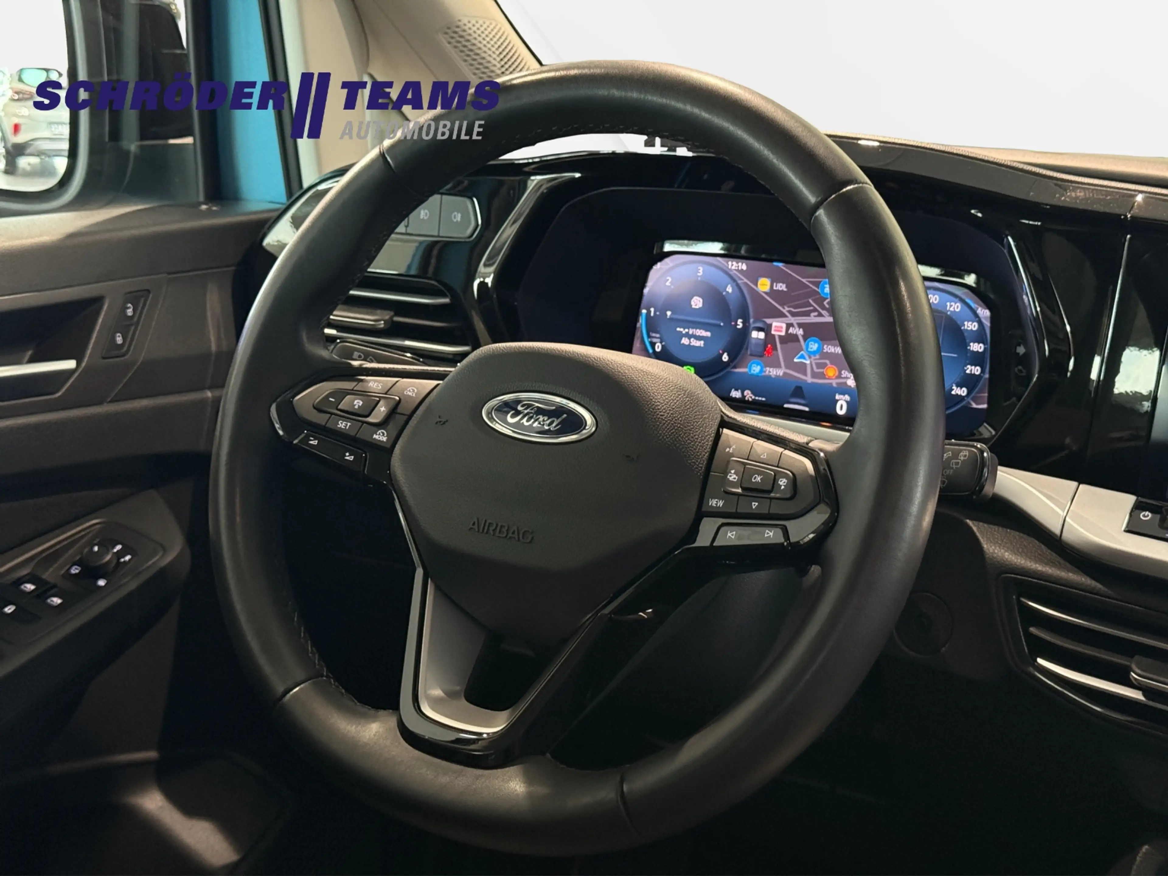 Ford Grand Tourneo Connect Active — photo 10