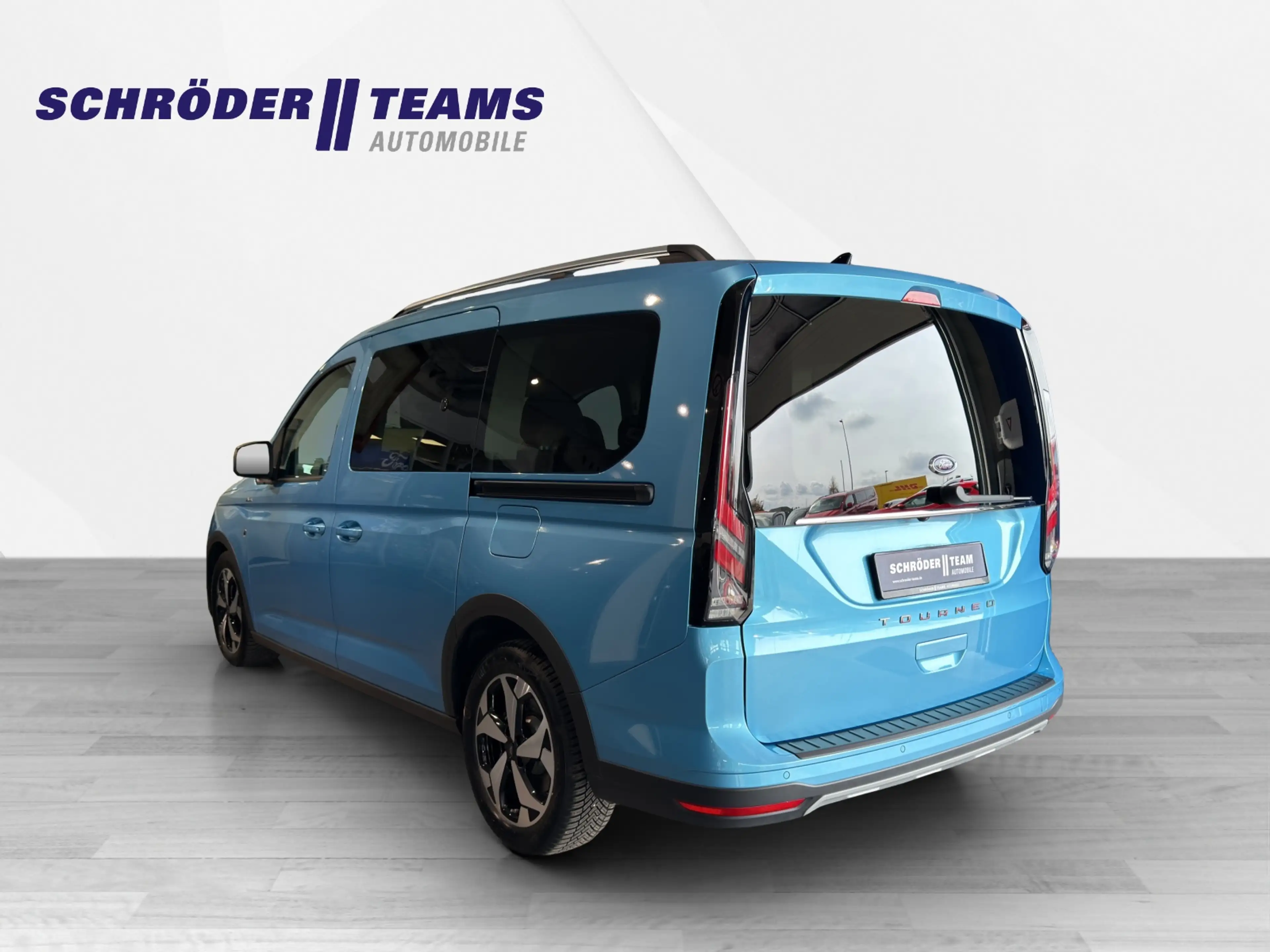 Ford Grand Tourneo Connect Active — photo 4