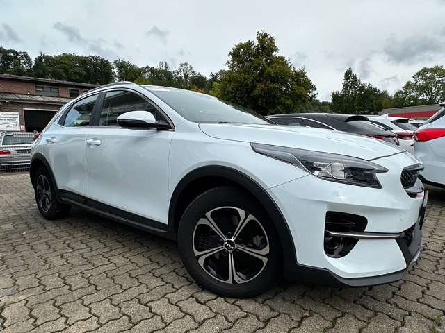 Kia XCeed 1.6 Aut.Vision Plug-in Hybrid+NAVI+KLIMATR+LED+PDC