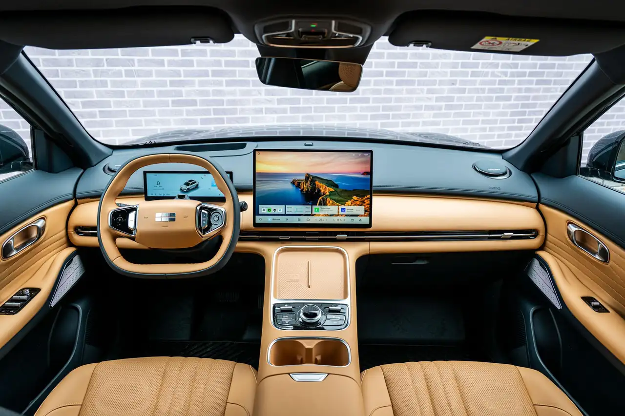 Geely Starray EM-i 2026