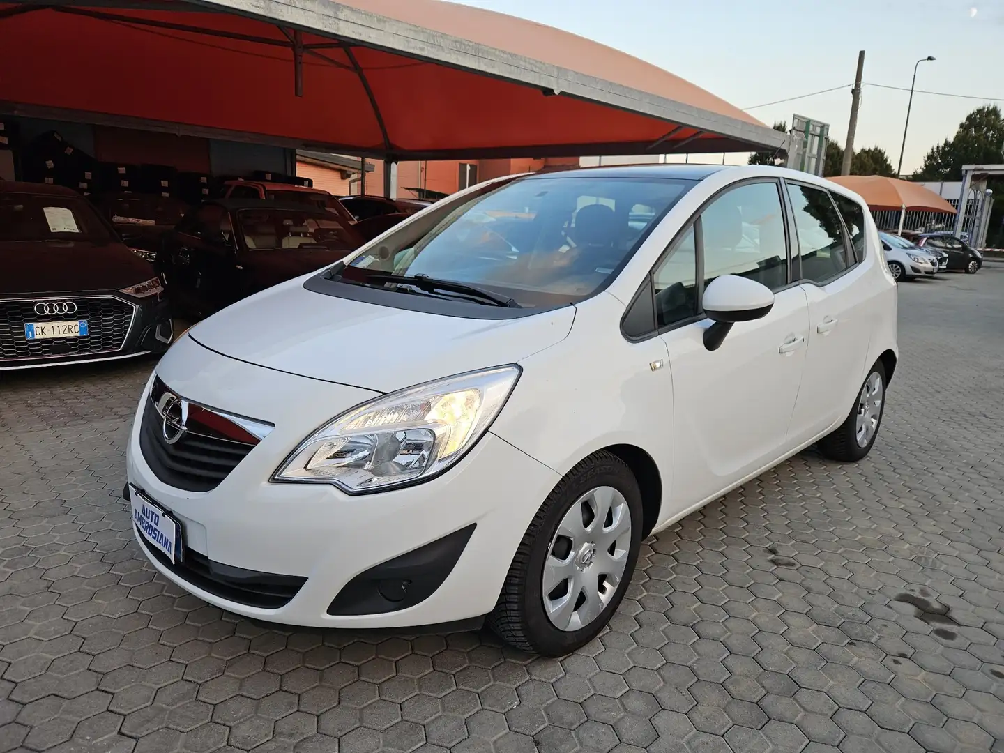 Opel Meriva Meriva II 2010 1.4t Cosmo 120cv Blanc - 1