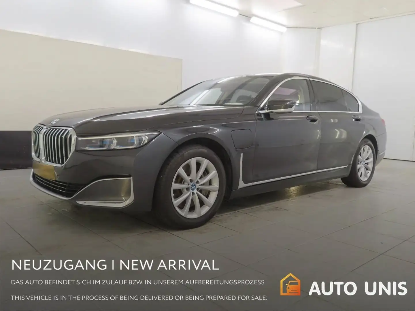 BMW 745 e High Exec*Laser*Head UP*Scheckheft*1.Hand Grau - 1