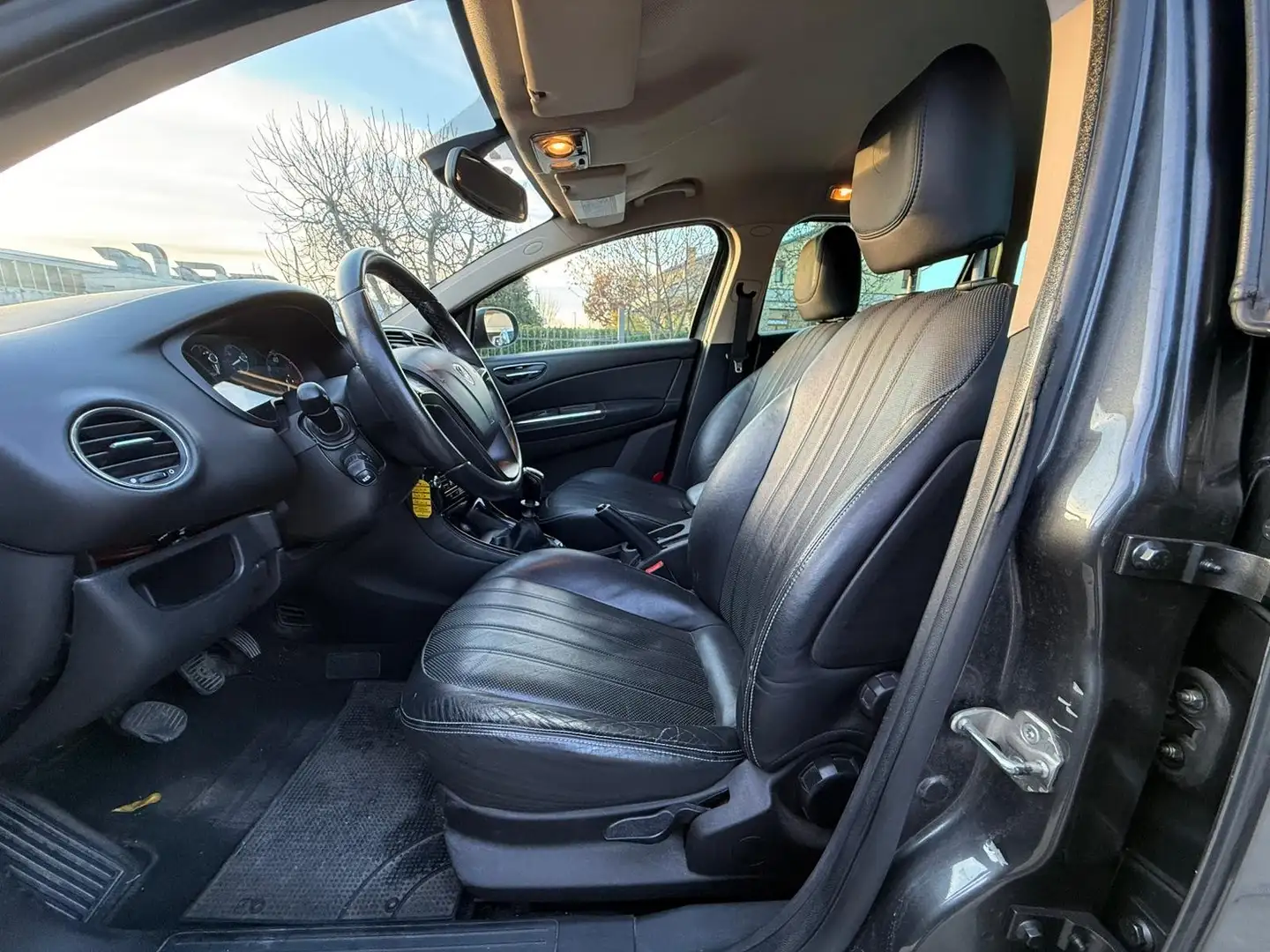 Lancia Delta 1.6 mjt 120cv gold TAGLIANDATA Gris - 2