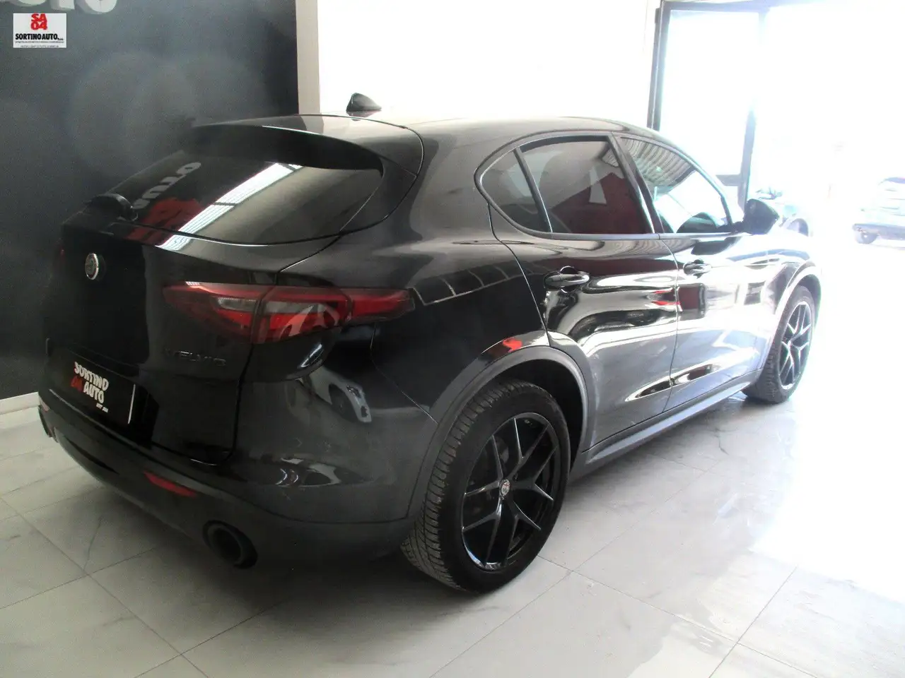 Alfa Romeo Stelvio 2021