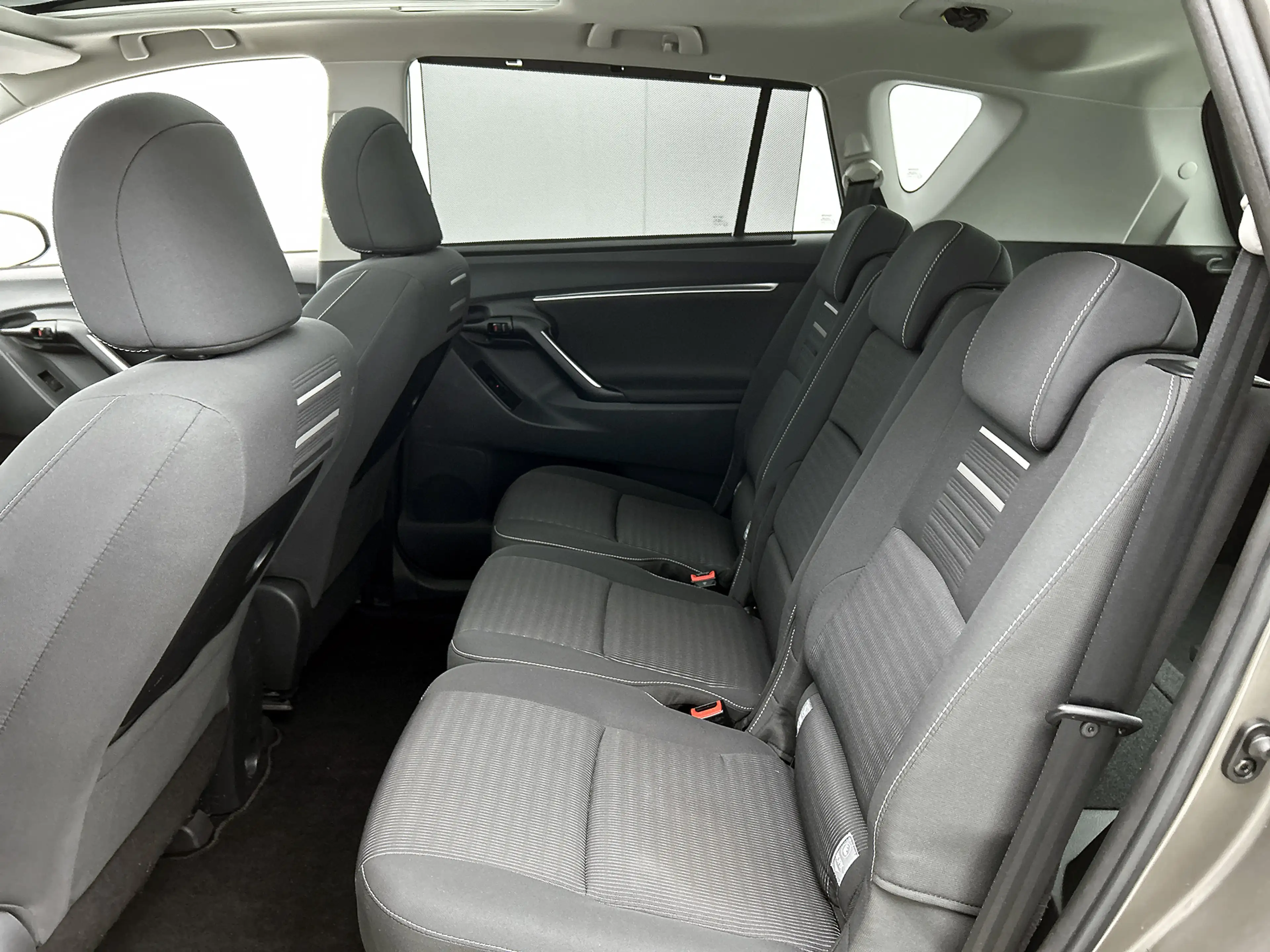 Toyota Verso 1.6 VVT-i SkyView Edition | Panoramadak | Trekhaak — photo 9