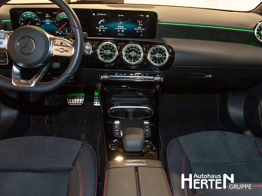 Mercedes-Benz A 180
