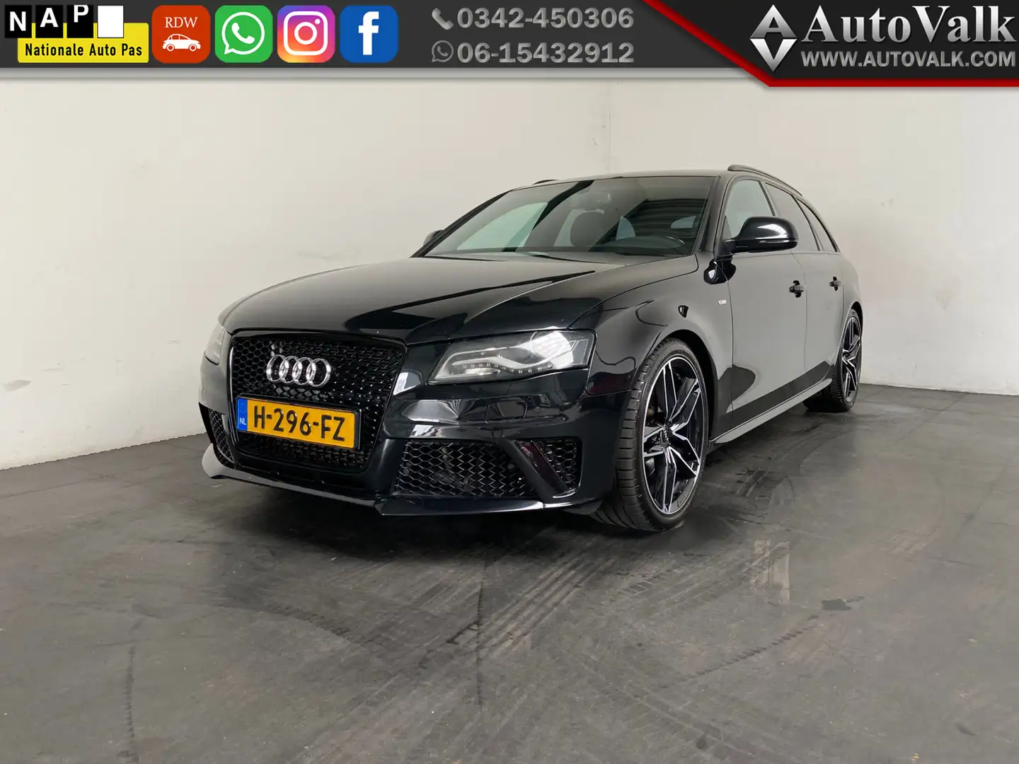 Audi A4 Avant 2.0 TFSI S-Line. Černá - 1