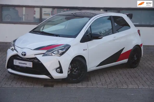 Toyota Yaris 1.8 GRMN |Uniek| Nieuwstaat|132/400