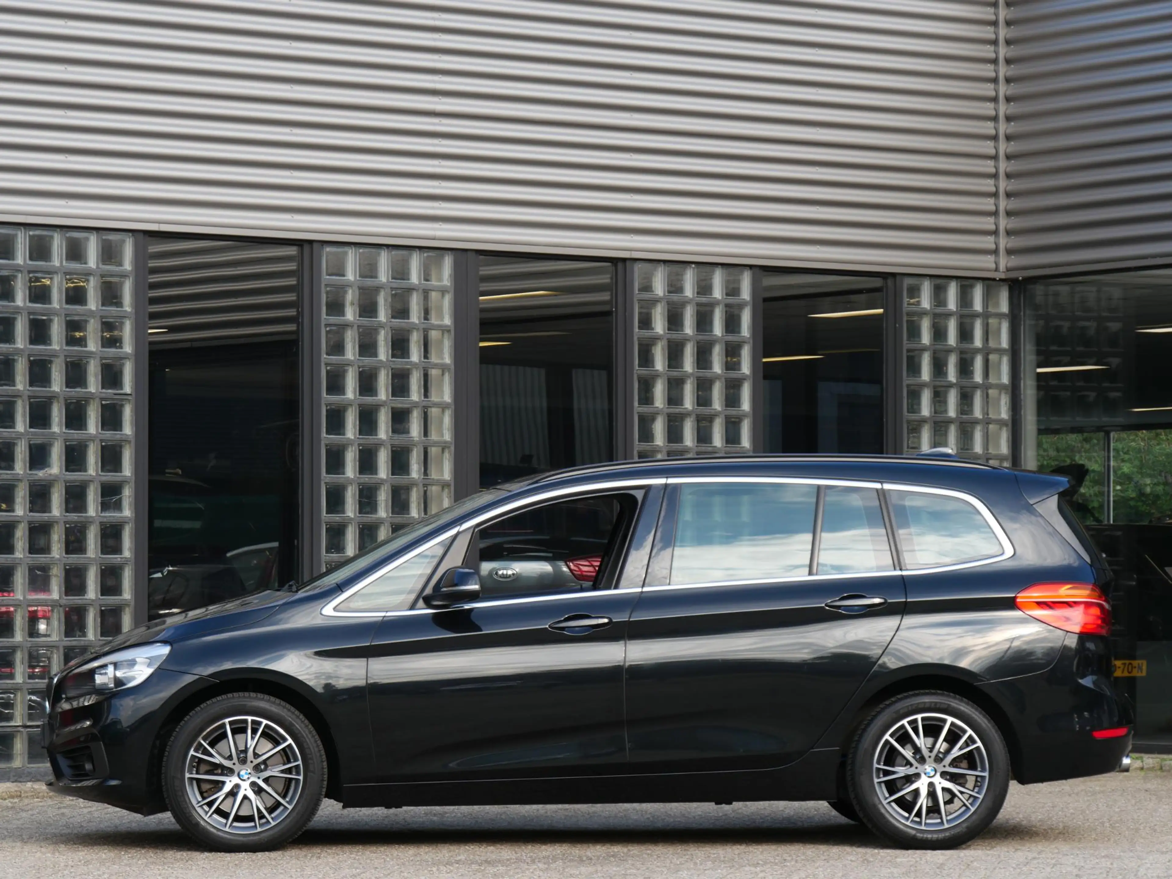 BMW 220 2-Serie GRAN TOURER 220i 192PK/ 7-PERSOONS/ LEER/ — photo 3