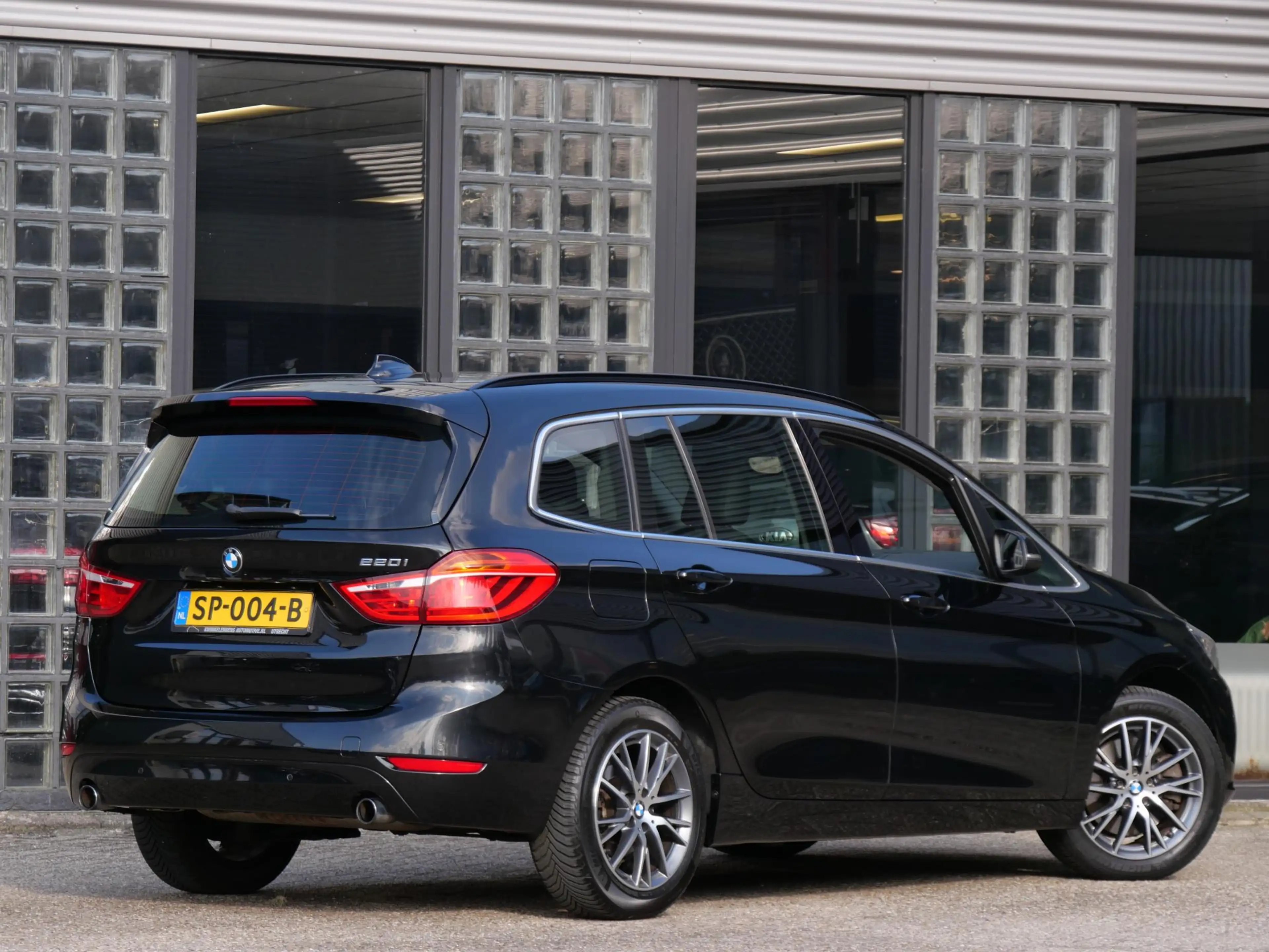 BMW 220 2-Serie GRAN TOURER 220i 192PK/ 7-PERSOONS/ LEER/ — photo 2