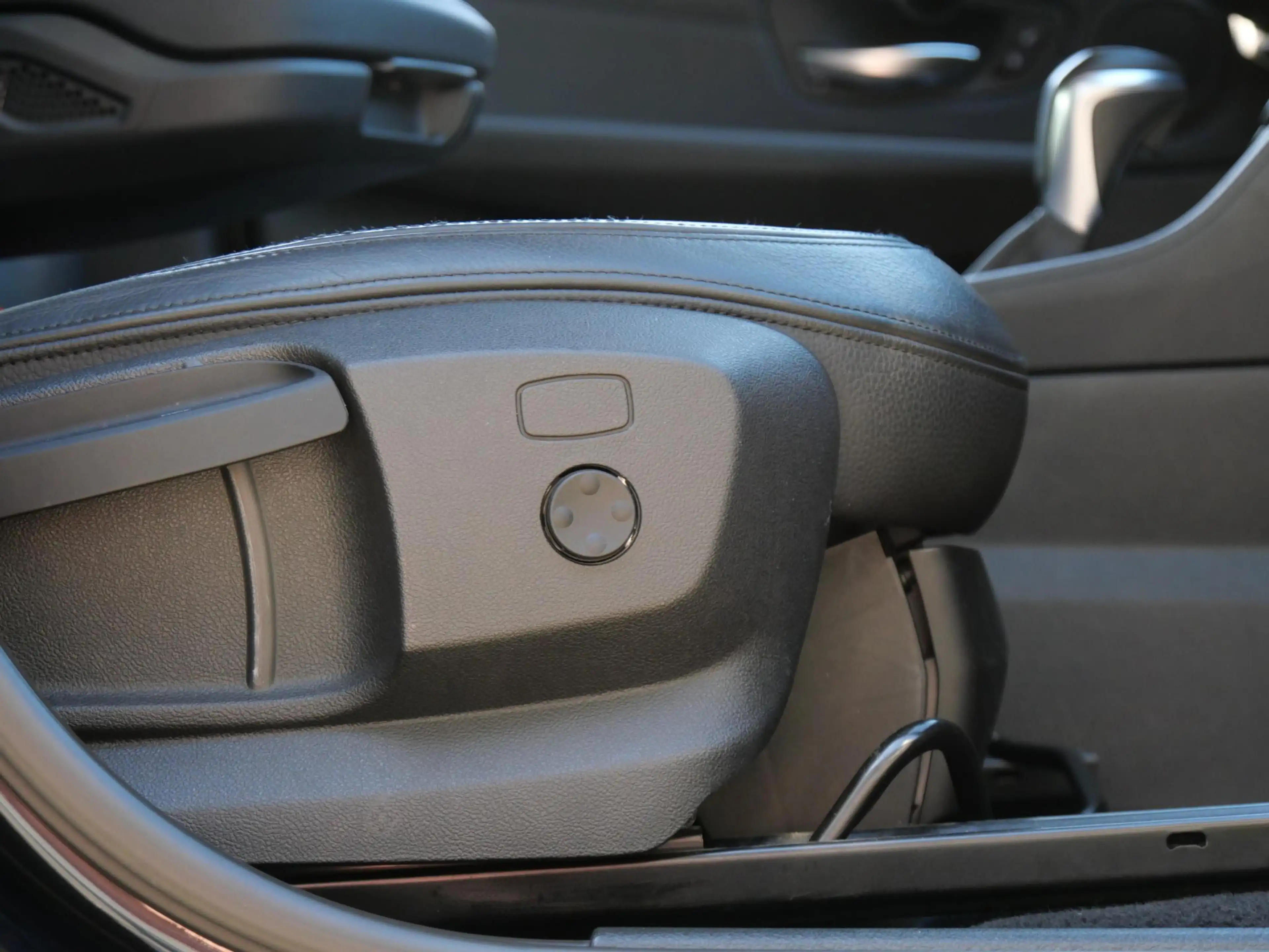 BMW 220 2-Serie GRAN TOURER 220i 192PK/ 7-PERSOONS/ LEER/ — photo 26