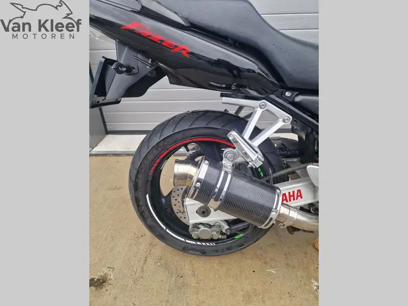 Yamaha Fazer 600 - foto 5