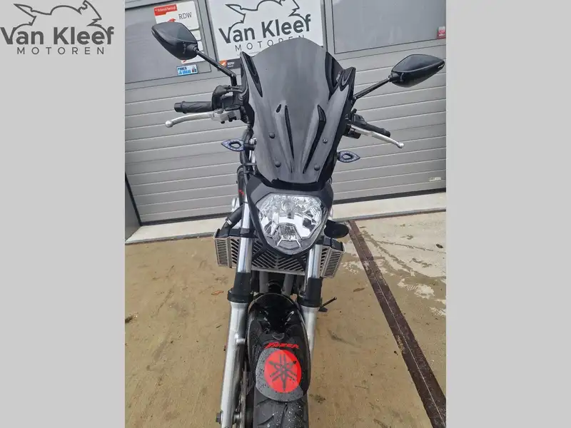 Yamaha Fazer 600 - foto 8