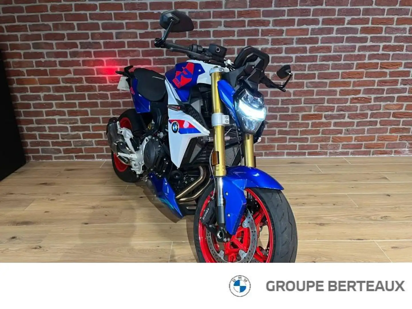 BMW F 900 R F 900 R A2 2025 - 2