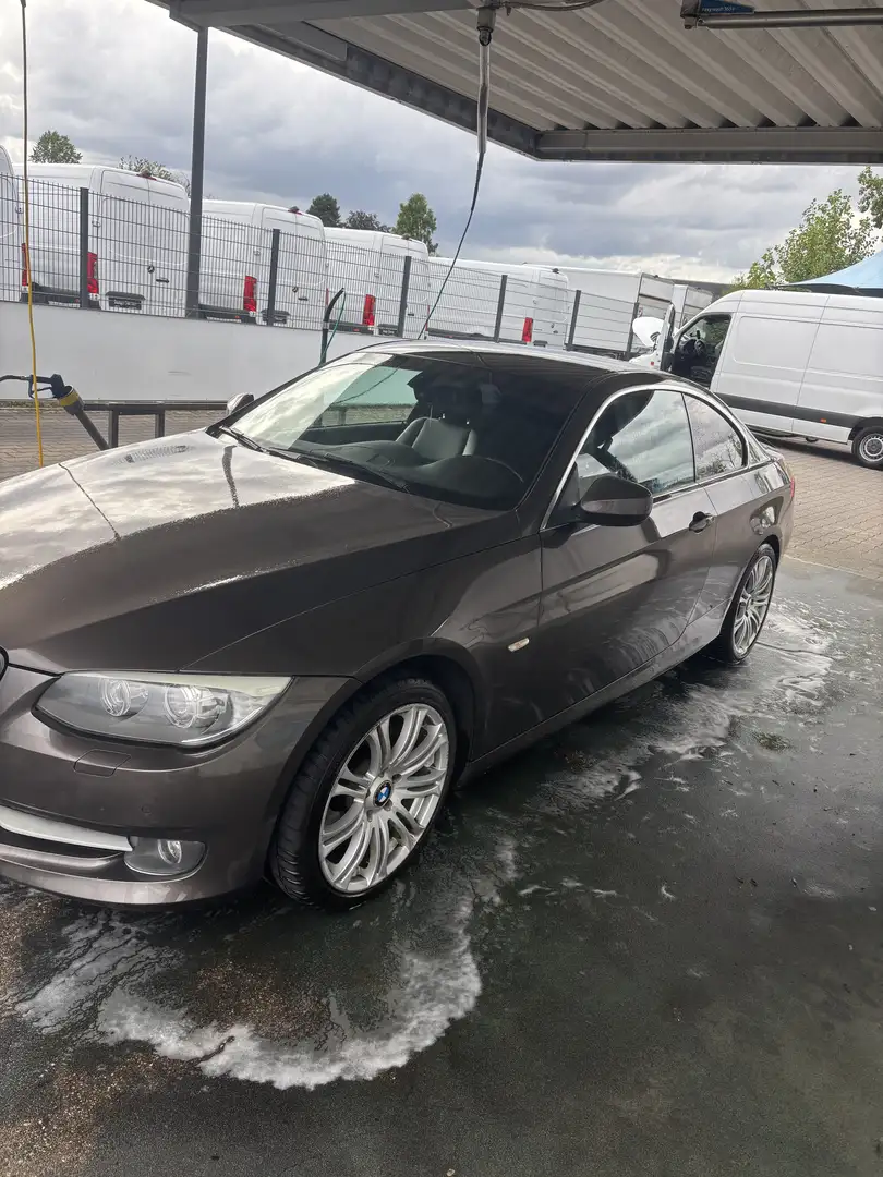 BMW 320 320d Coupe Aut. e92 - 2