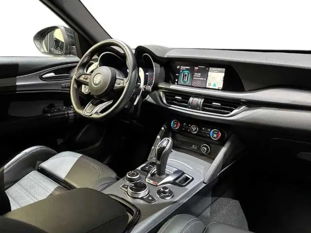 Alfa Romeo Stelvio view 15
