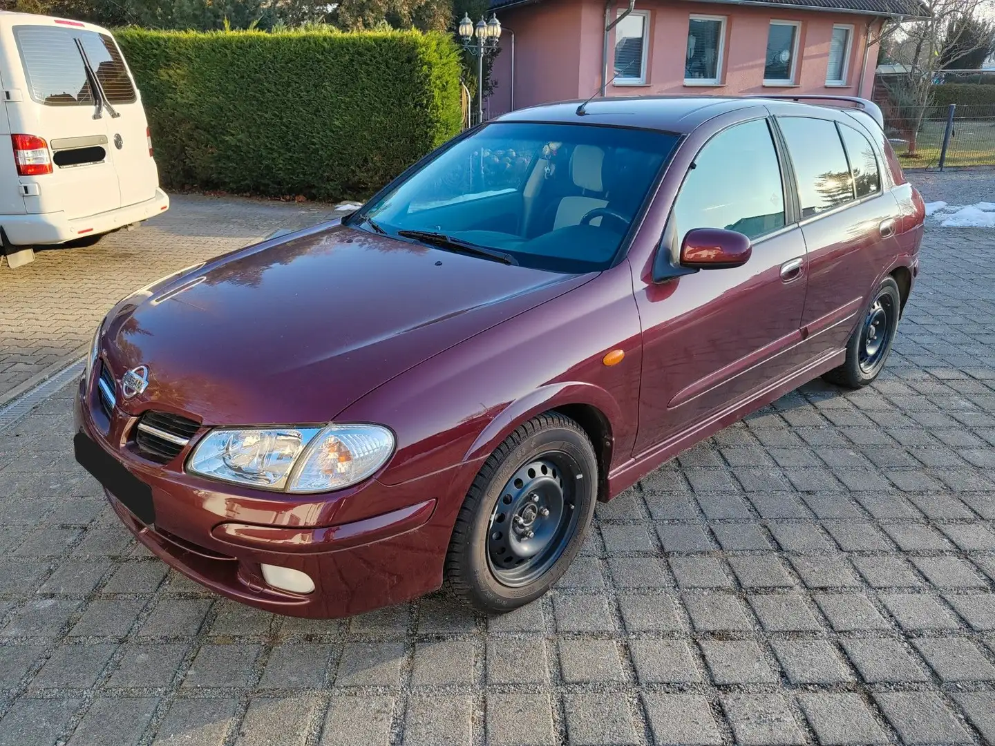 Nissan Almera Visia Rot - 2