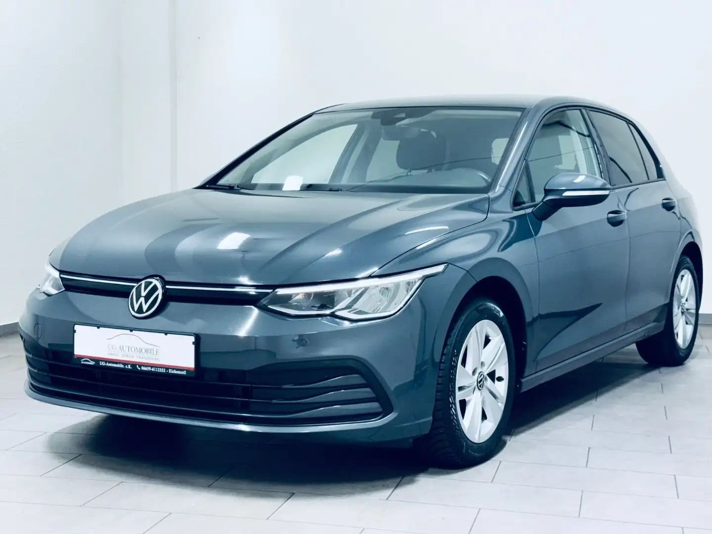 Volkswagen Golf VIII Lim. Life 2.0 TDI * 1.H * ACC * NAVI * Grau - 1