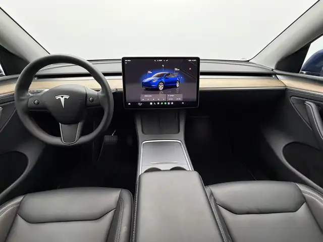 Tesla Model Y view 3
