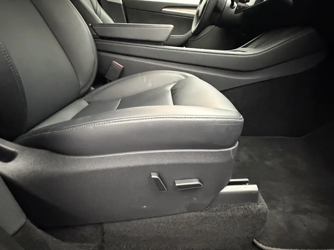 Tesla Model Y RWD 58 kWh SOH 95,1% 170 kw Snellaad Self-Driv, миниатюра 11