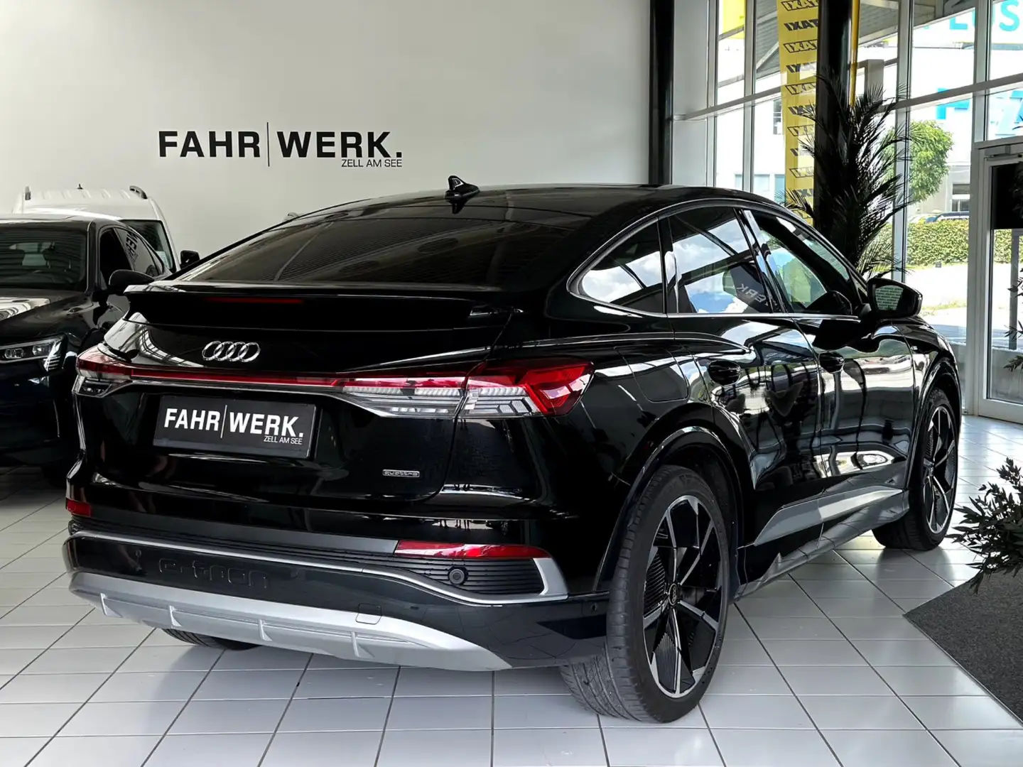 Audi e-tron Q4 Sportback 50 quattro Schwarz - 2