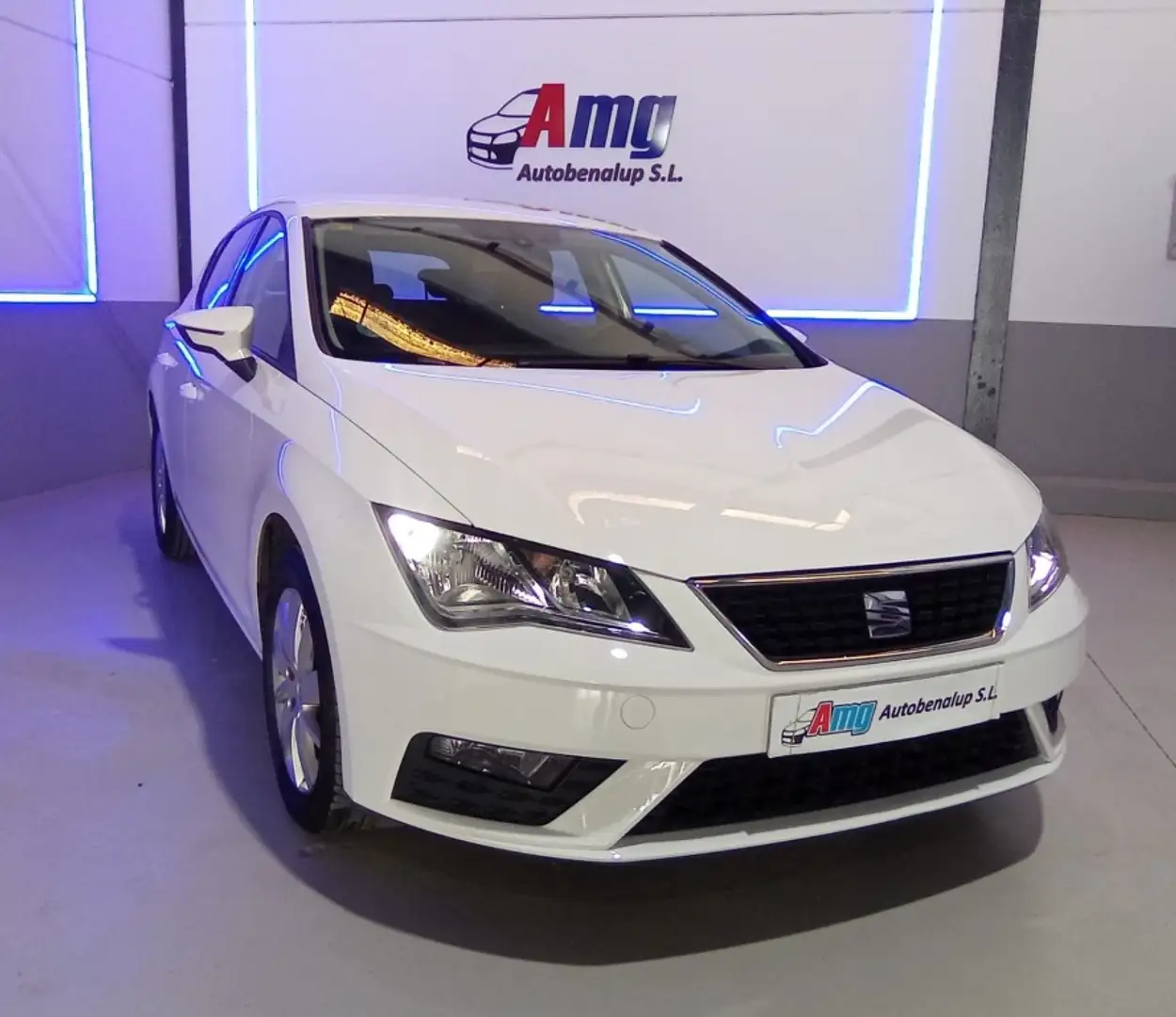SEAT Leon 1.6TDI CR S&S Style 115 Blanc - 1